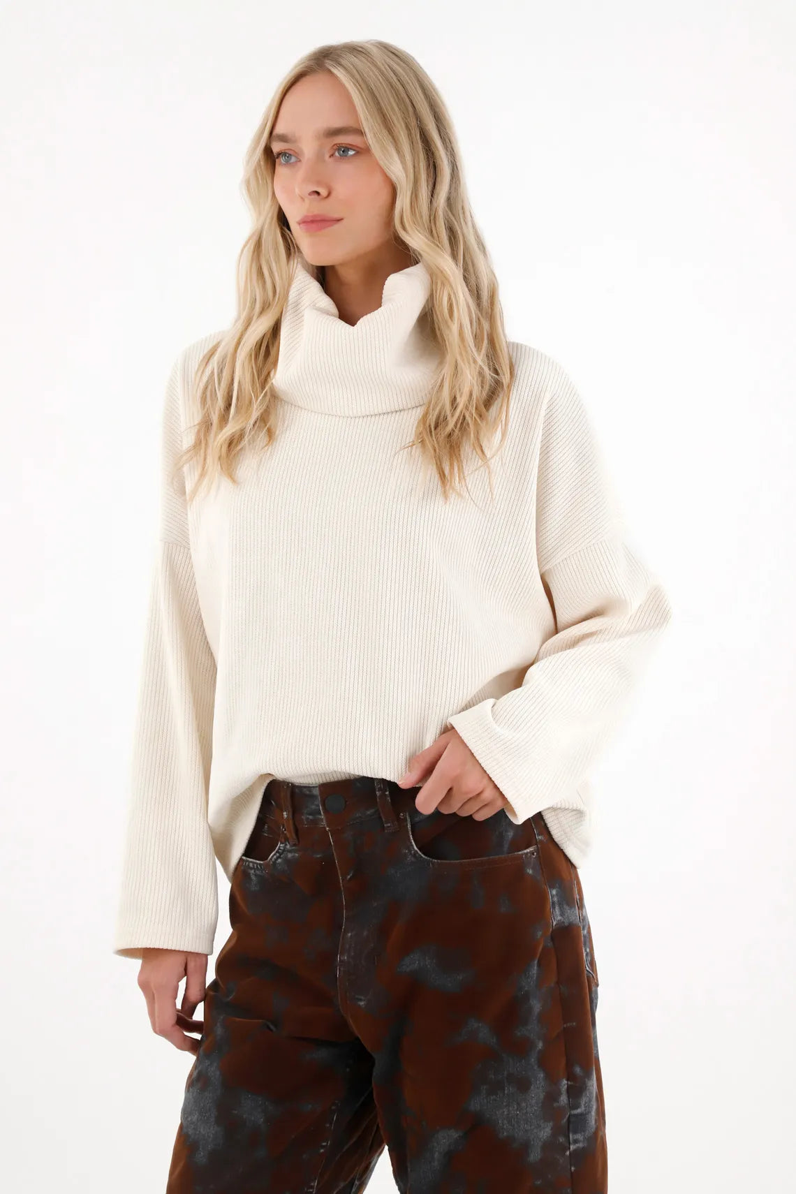 Knit High Neck Sweatshirt in Off-White for Women – TNS