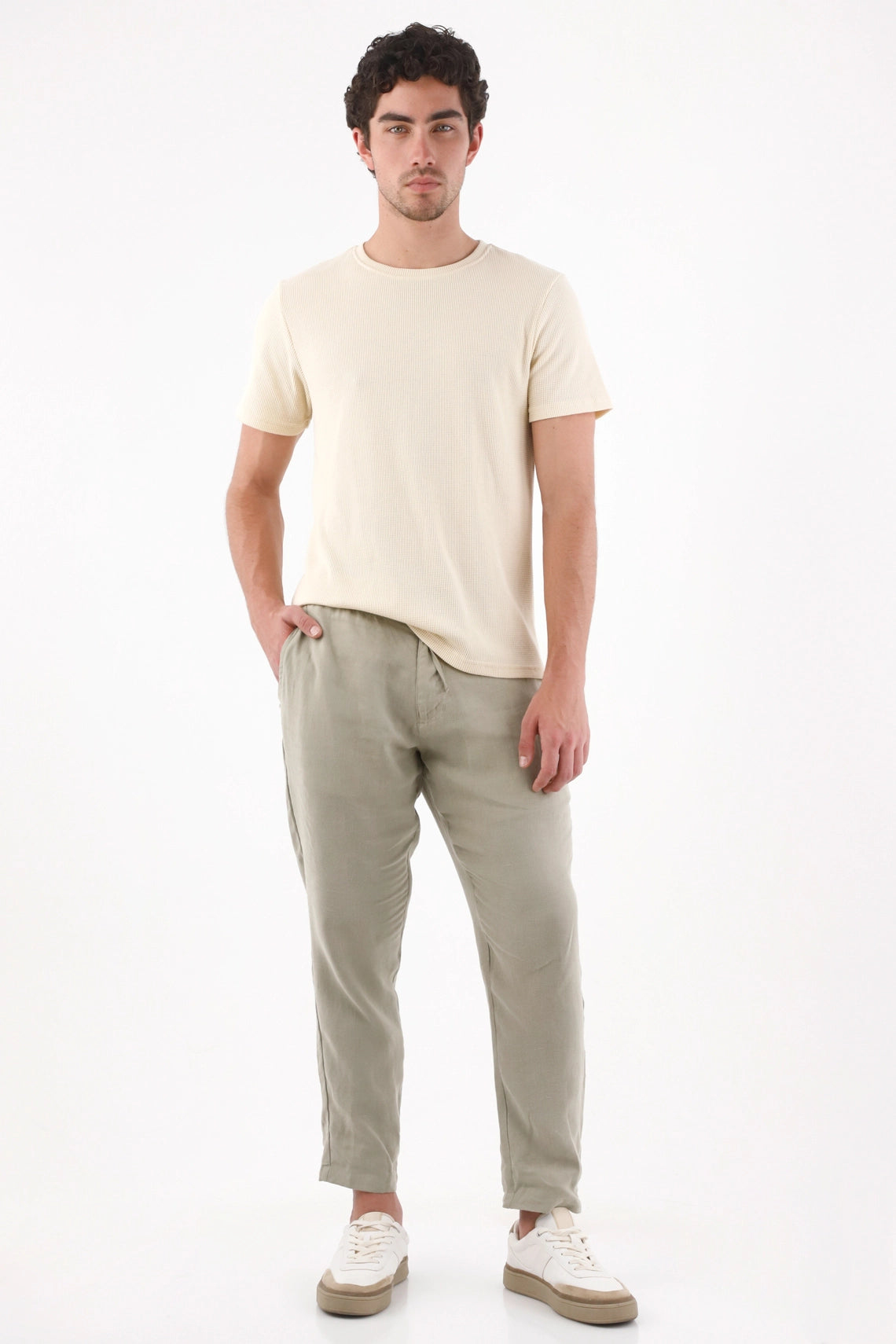 Linen Pants for Men with Gathered Waist and Conical Fit – TNS