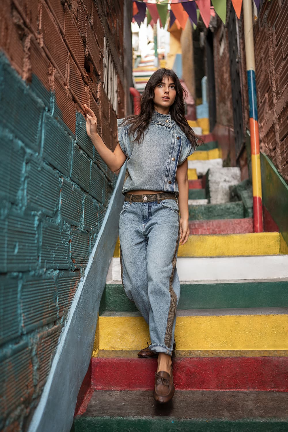 Women's vest, blue washed cotton, straight fit, side closure