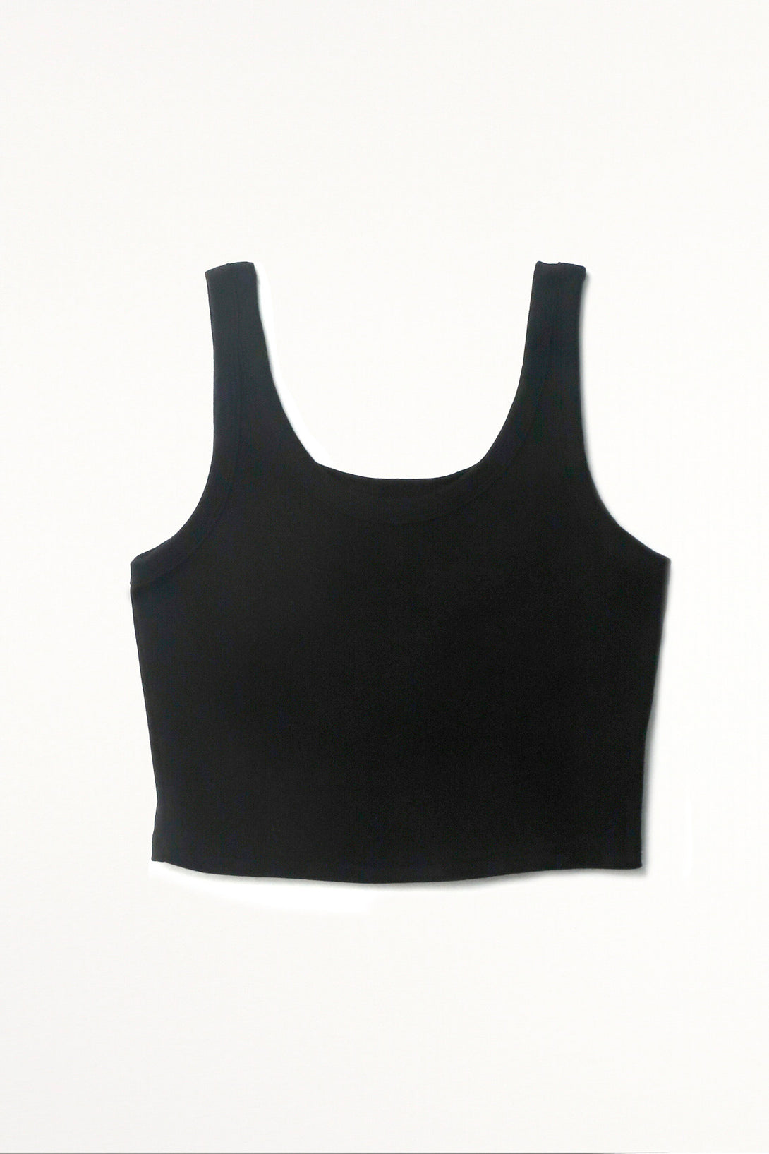 Camiseta crop en rib negra para mujer