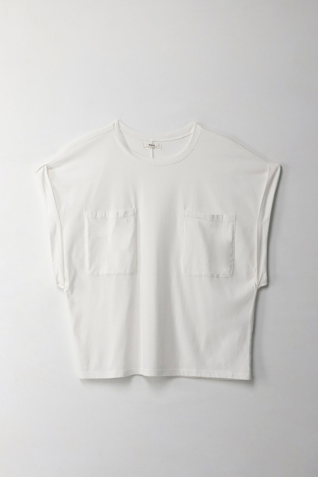 Camiseta manga sisa con bolsillo crudo para mujer