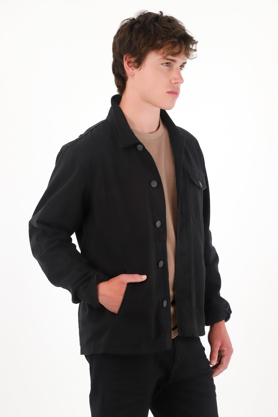 Chaqueta en denim con costuras decorativas negra para hombre