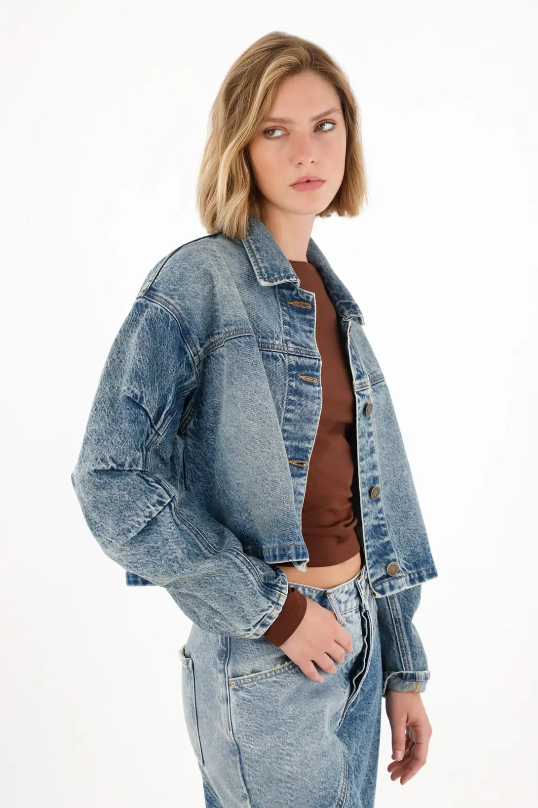 Women's Horseshoe Sleeve Denim Jacket