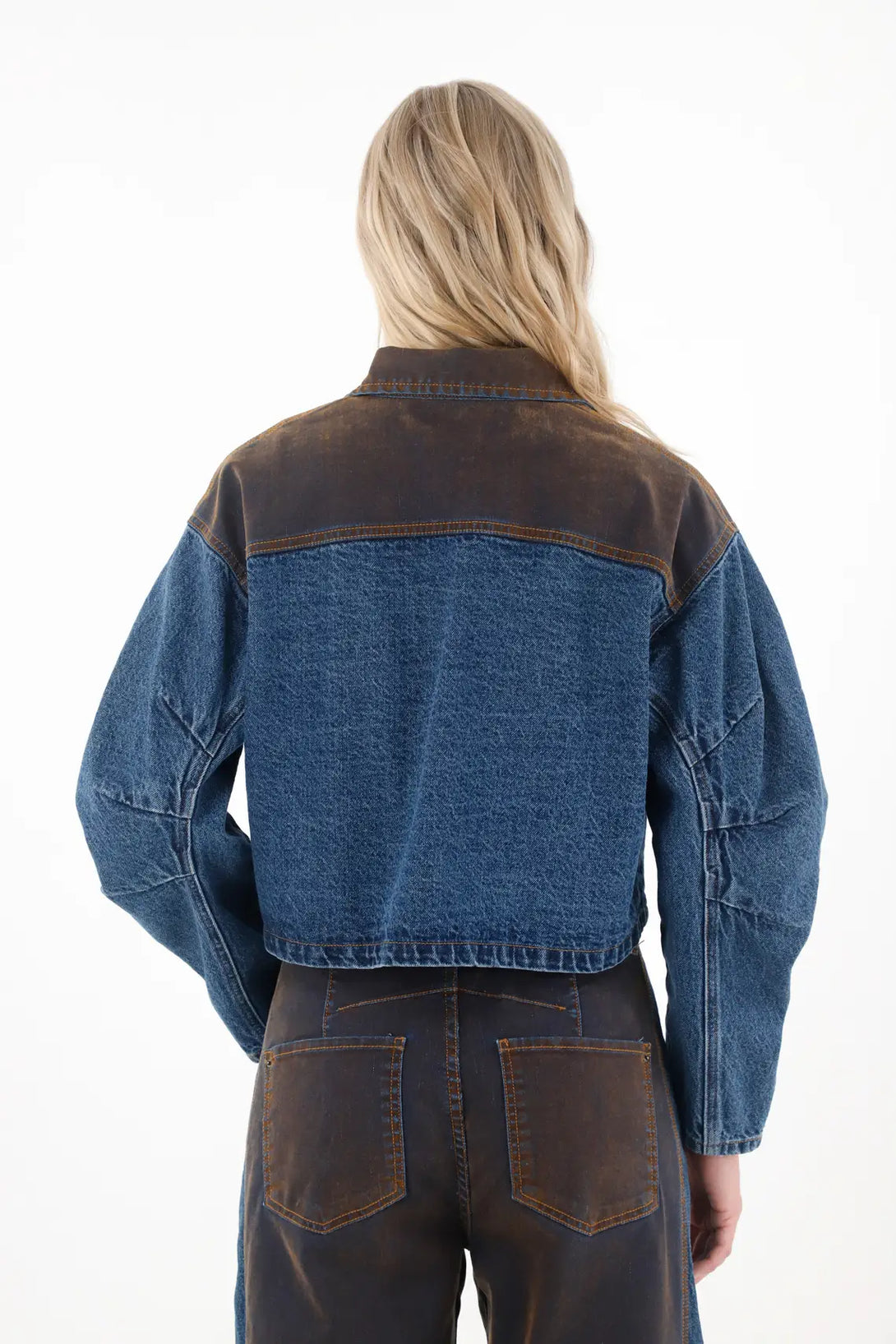 Chaqueta crop con tela en contraste para mujer