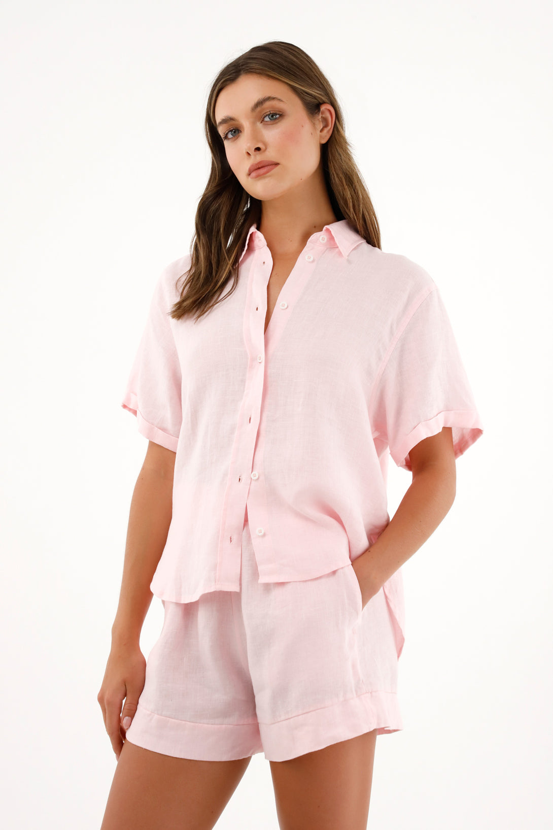 Women's Linen Cuffed Bermuda Shorts