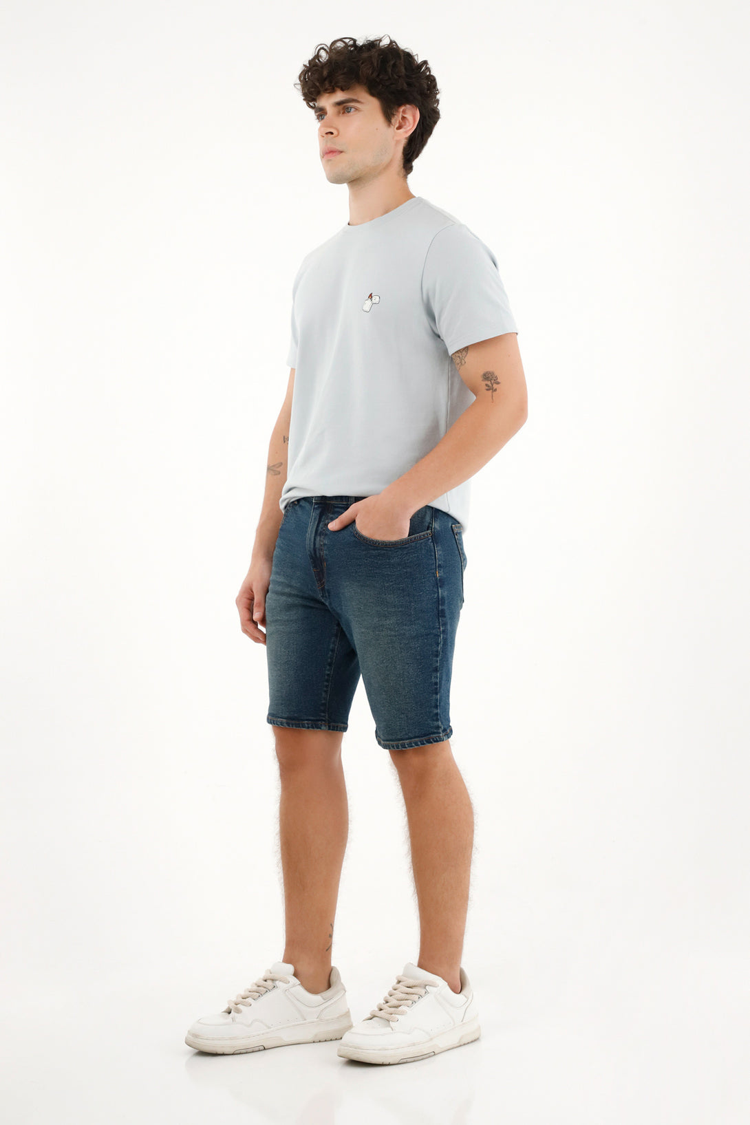 Bermuda azul de tiro medio para hombre