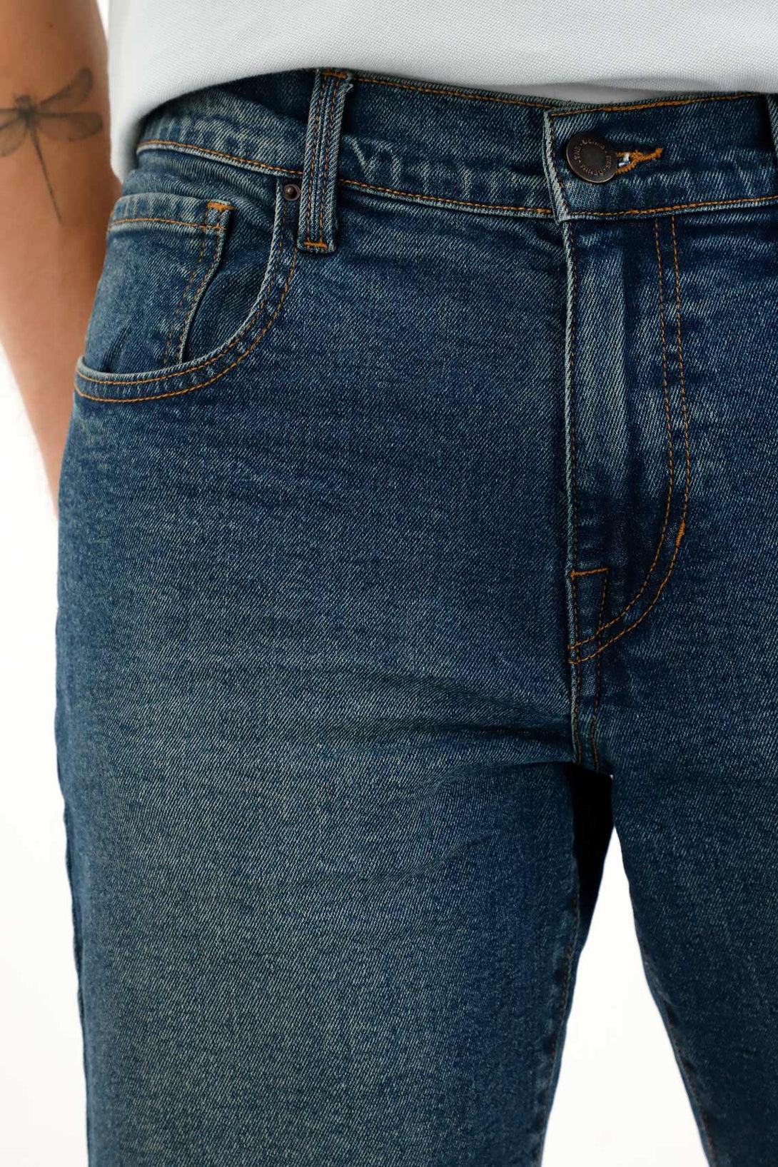 Bermuda azul de tiro medio para hombre