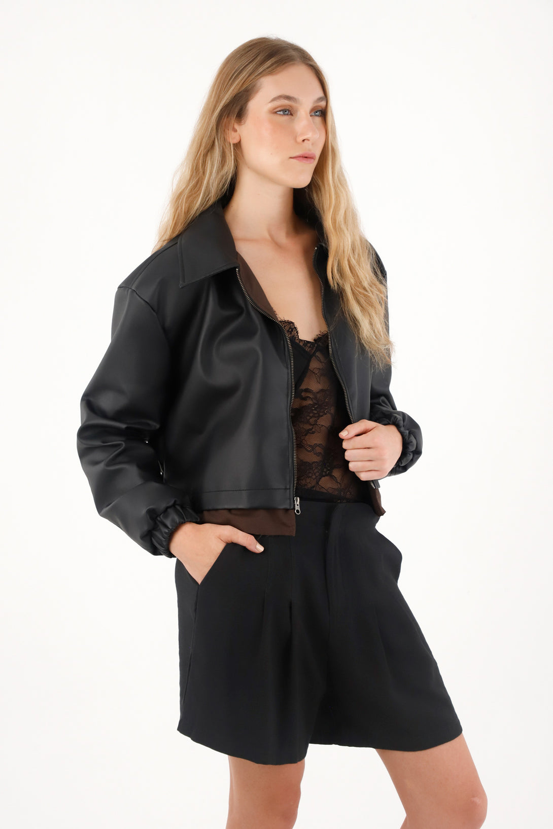 Short tipo sastre negro para mujer