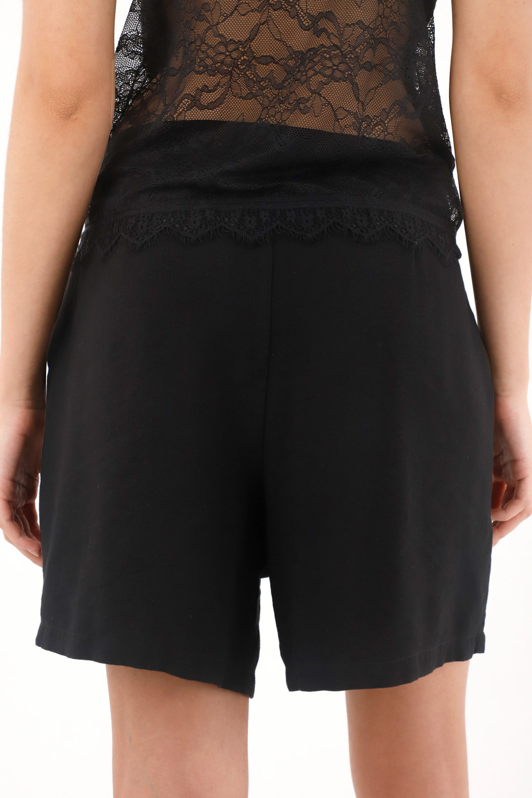 Short tipo sastre negro para mujer