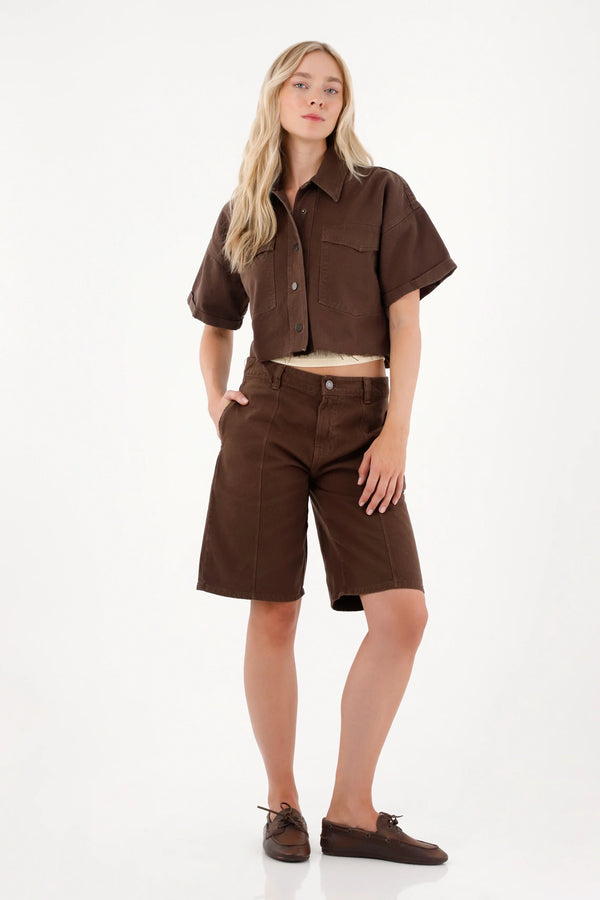 Bermuda en bull denim café para mujer