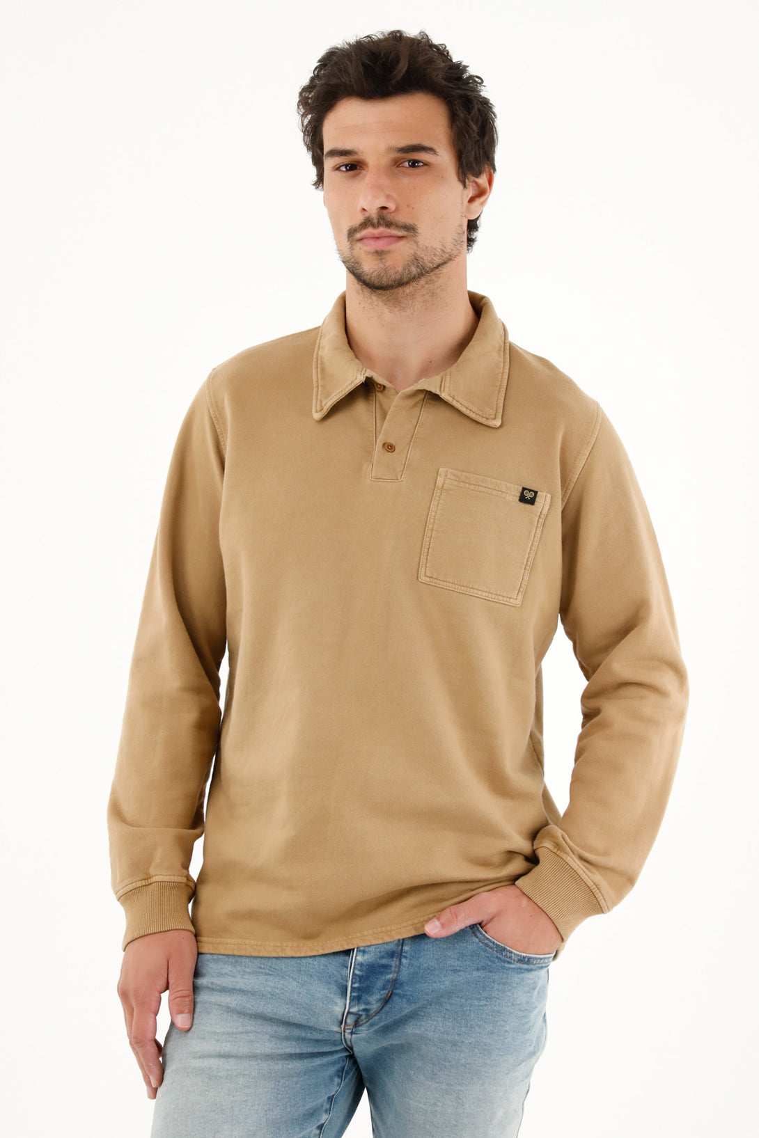 Men's pullover hoodie with patch pocket