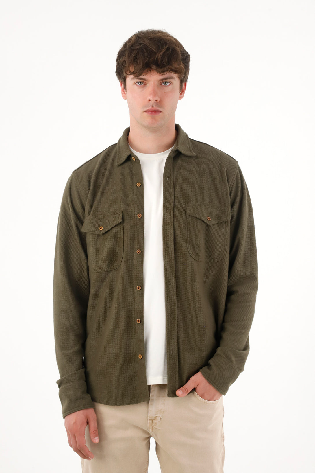 Buzo tipo camisa verde para hombre