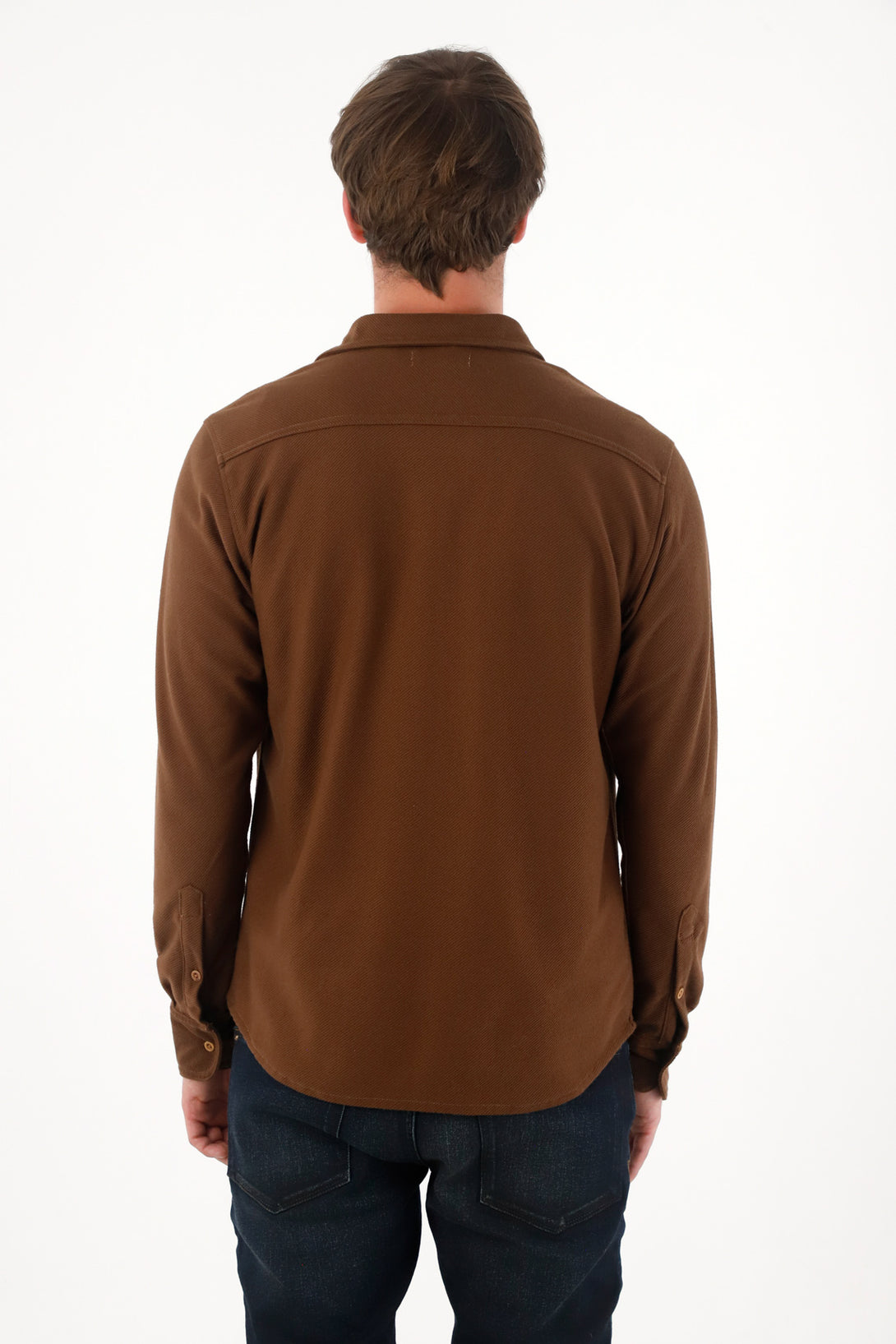 Buzo tipo camisa café para hombre