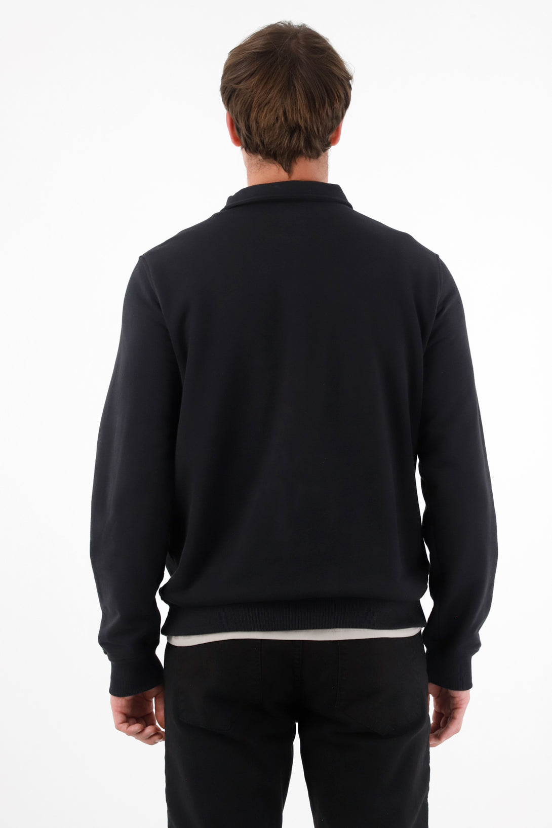 Buzo tipo polo con bolsillo canguro negro para hombre