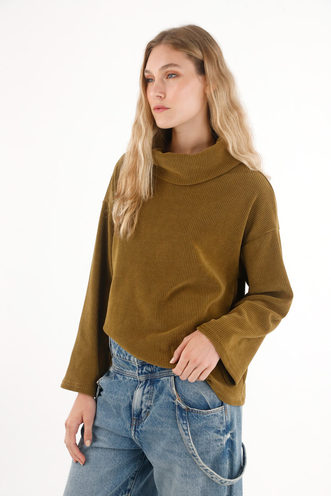 Buzo en corduroy amplio verde para mujer