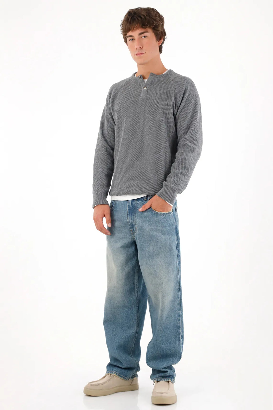 Buzo con capucha gris para hombre