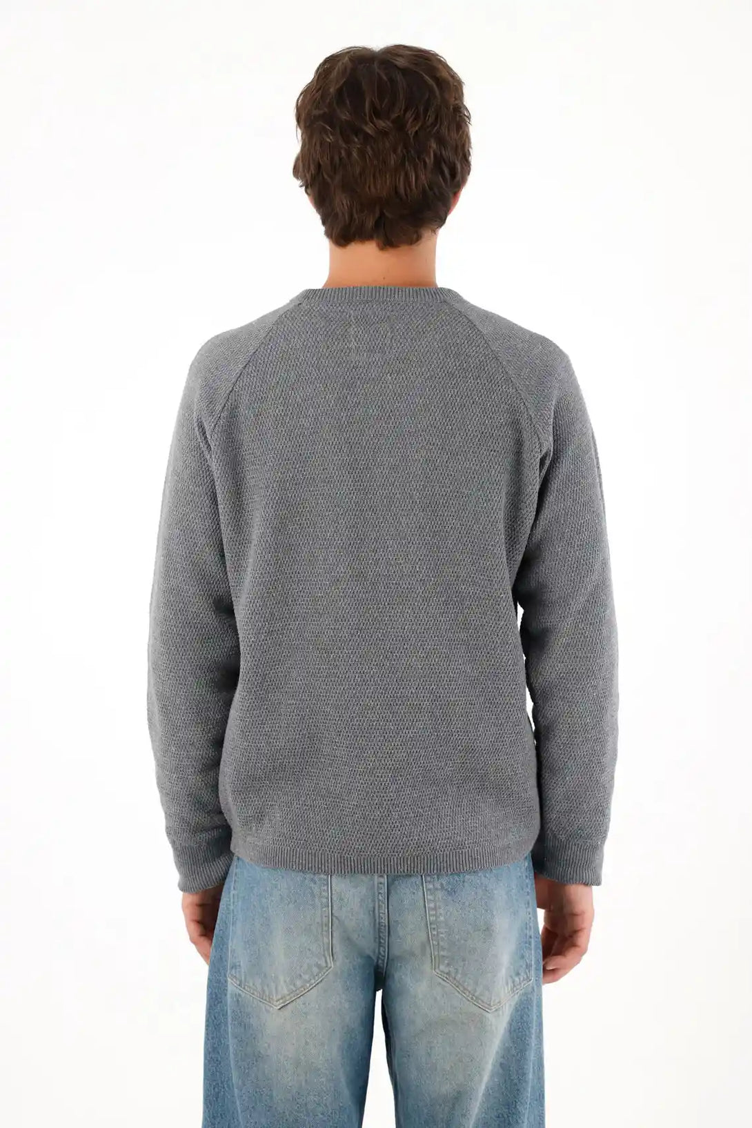 Buzo con capucha gris para hombre