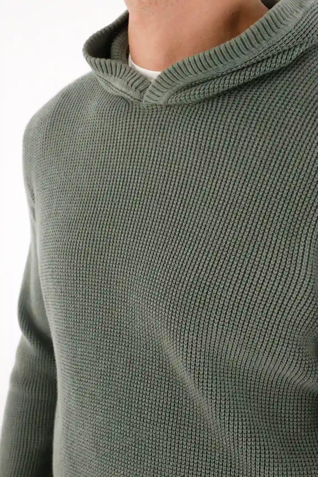 Buzo tipo hoodie tejido verde para hombre