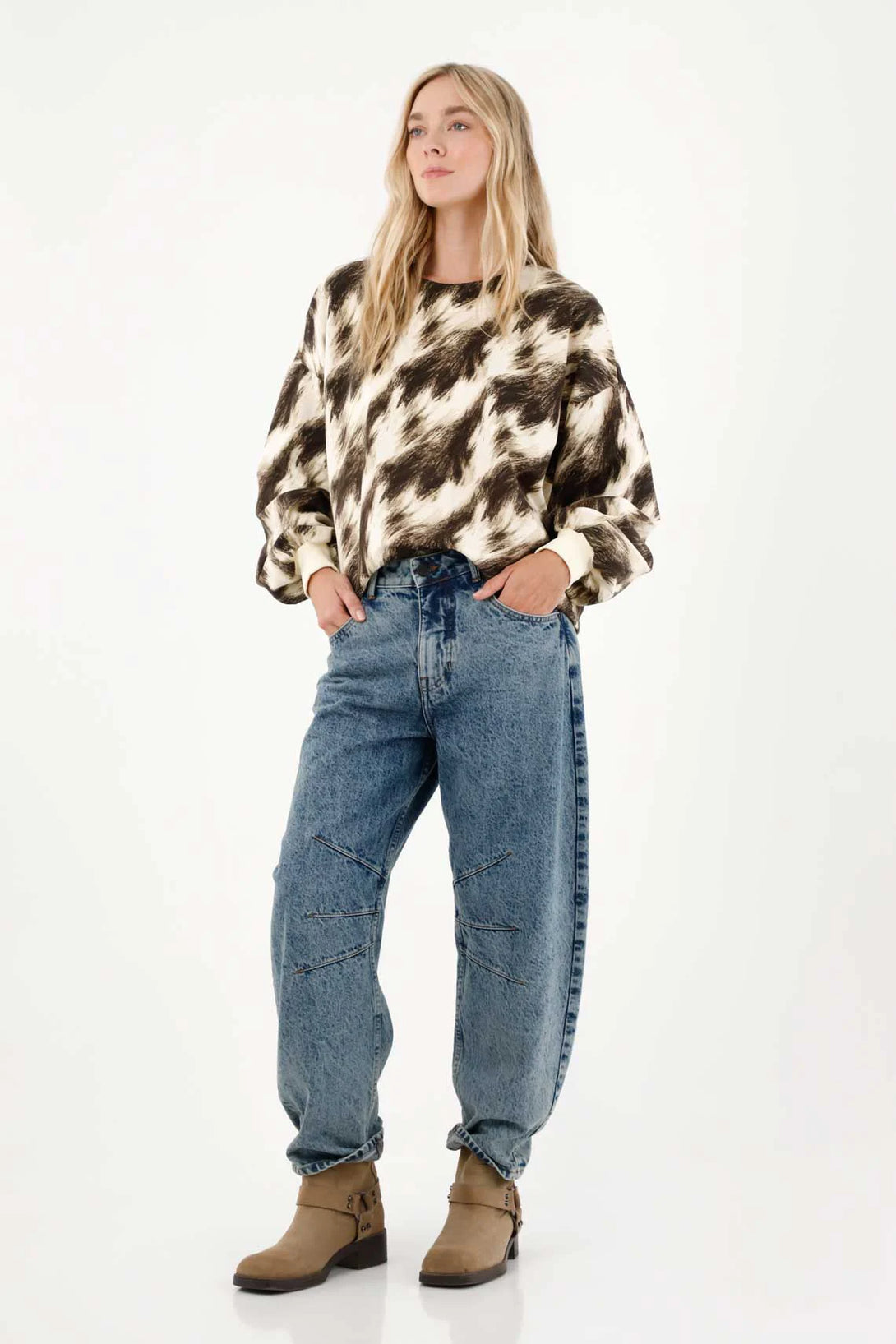 Buzo estampado silueta oversize para mujer