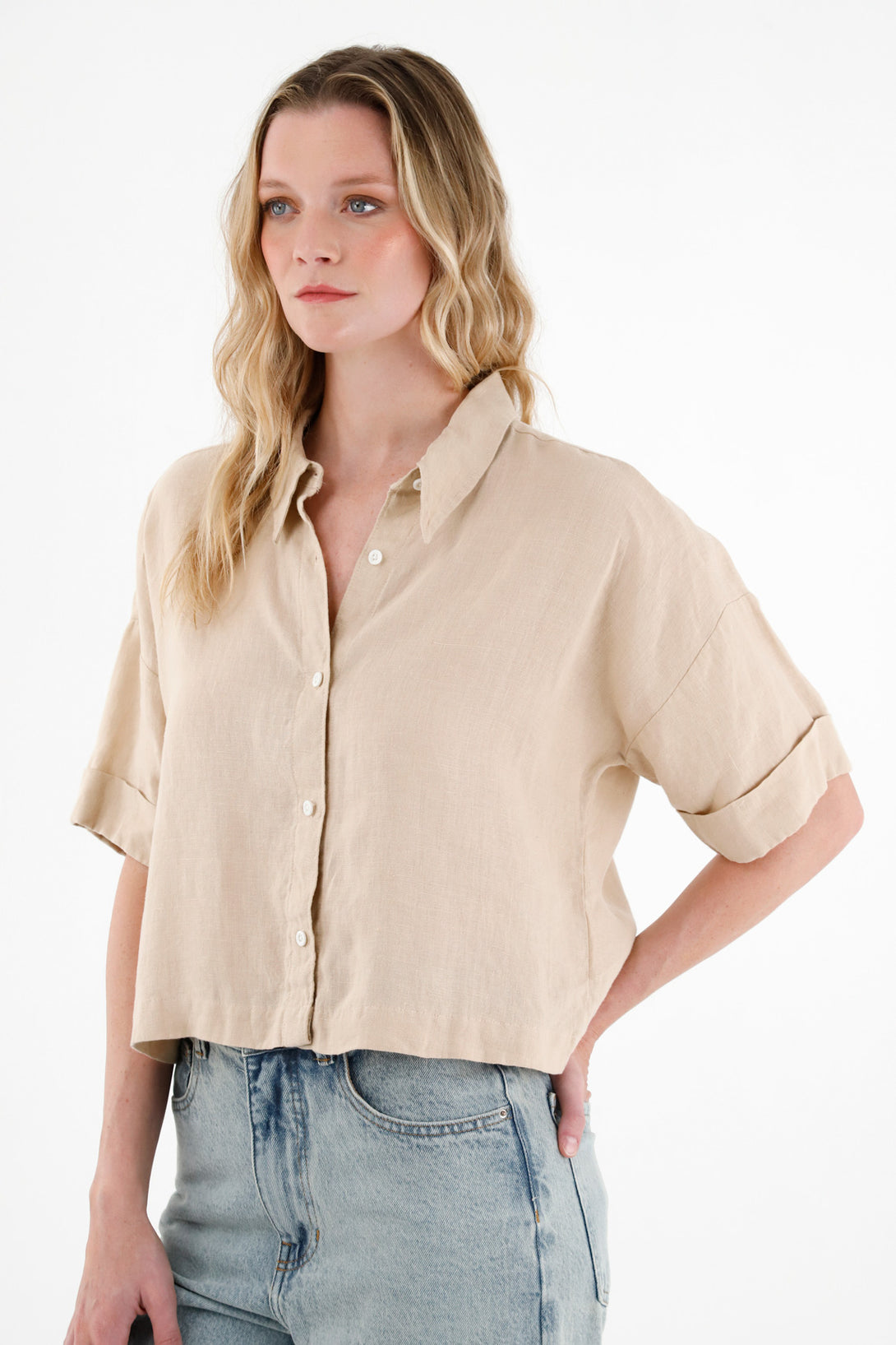 Camisa café en lino para mujer