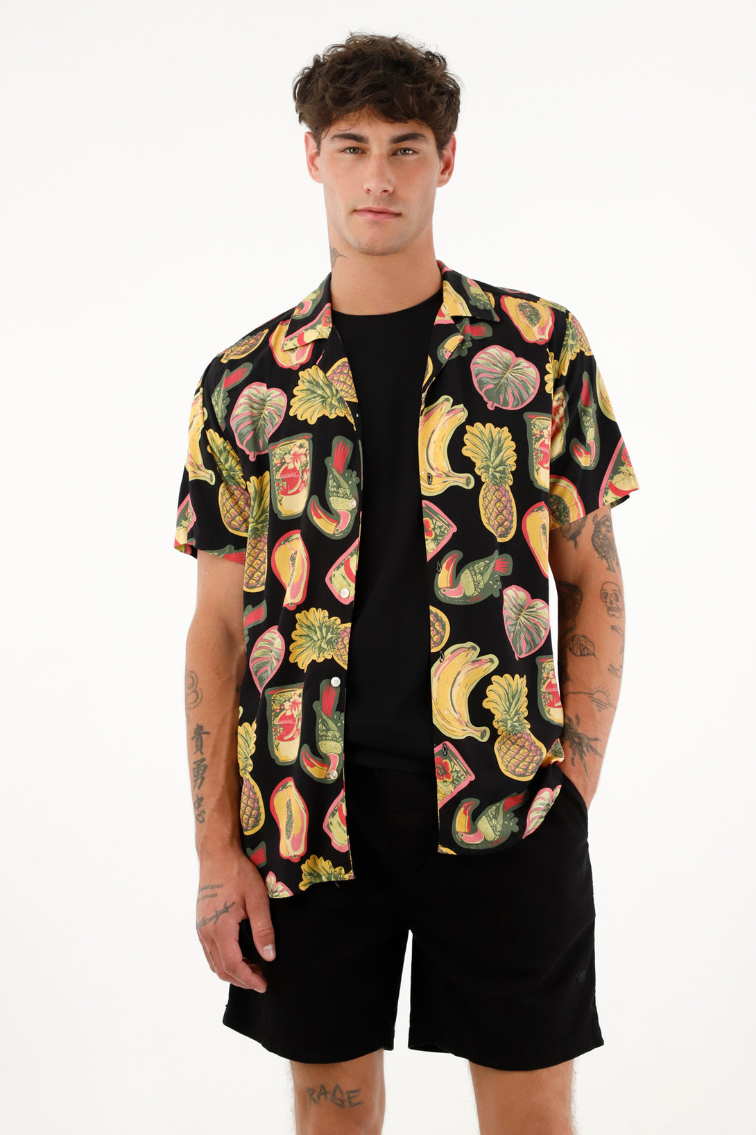 Camisa tipo bowling estampada para hombre