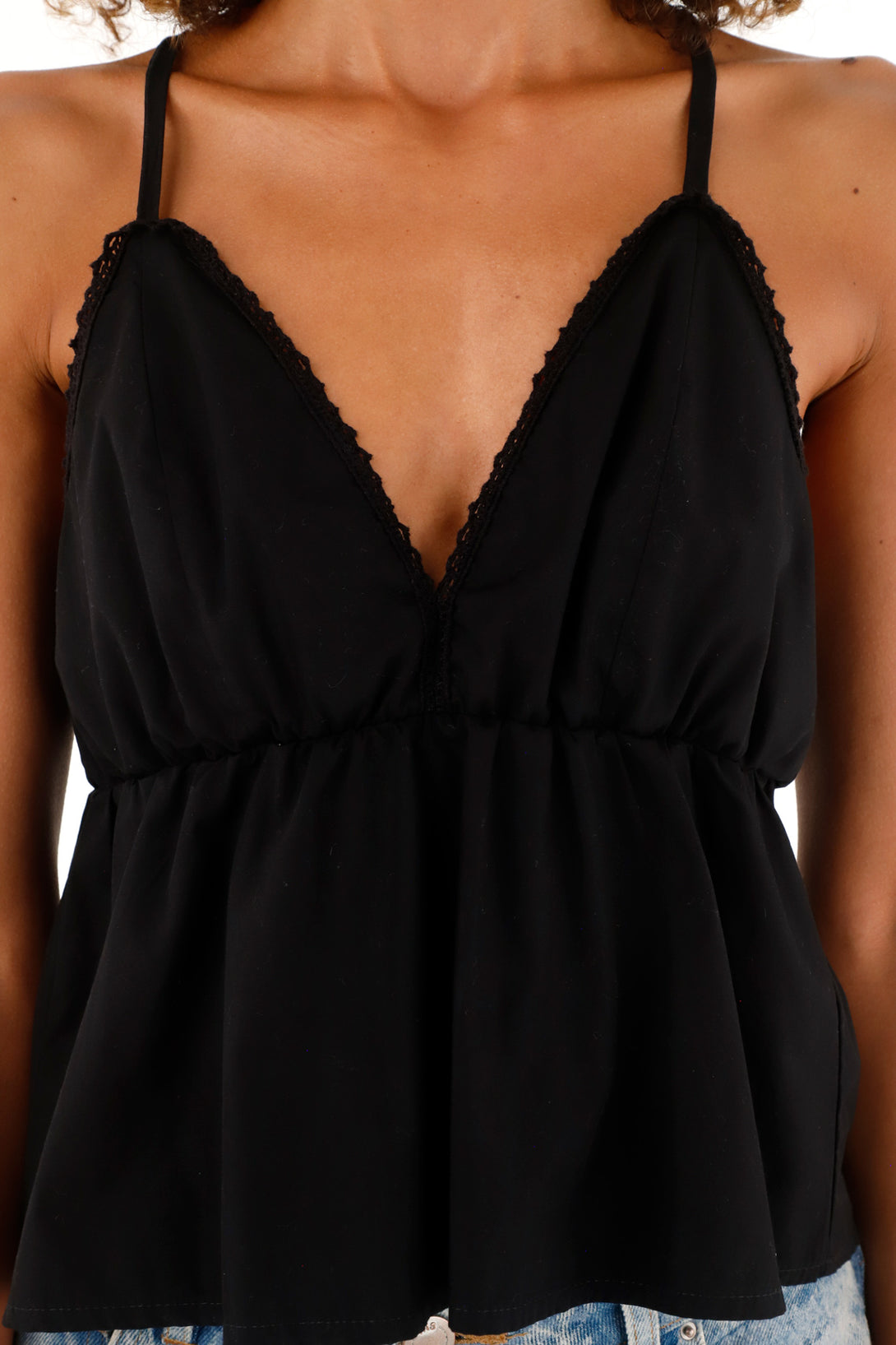 Camisa negra con tiras graduables para mujer