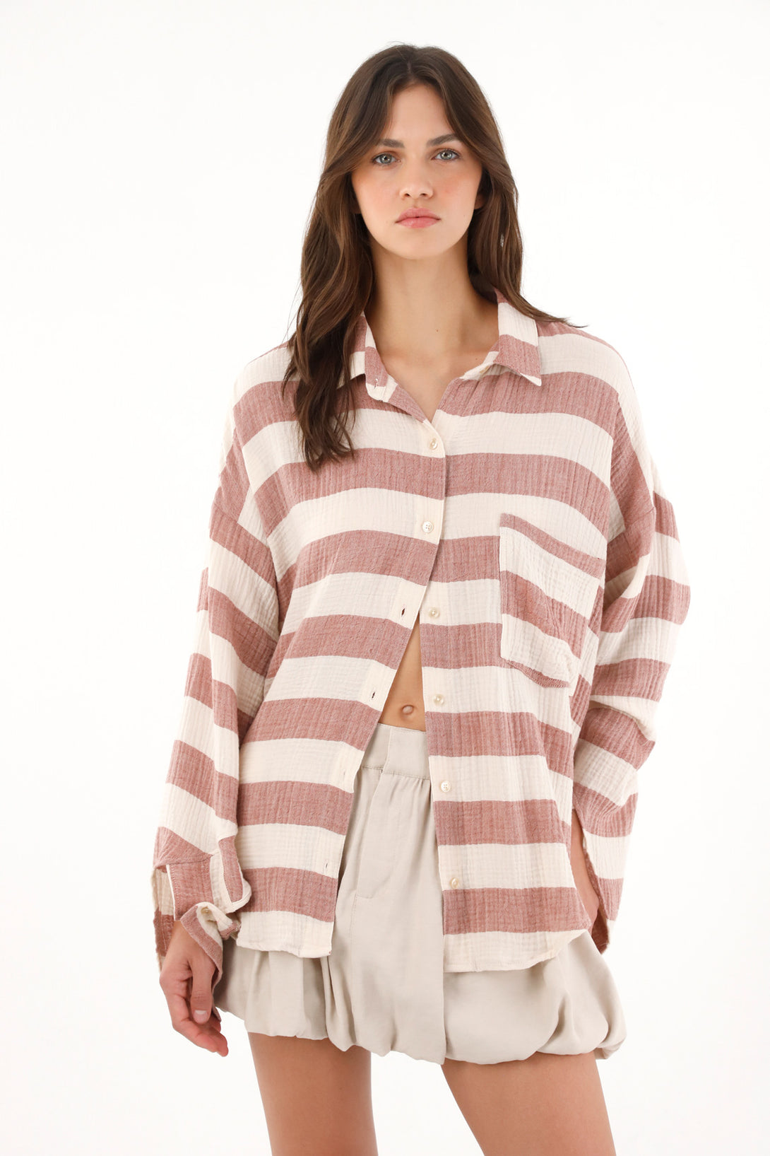 Camisa con estampado a rayas amplia para mujer