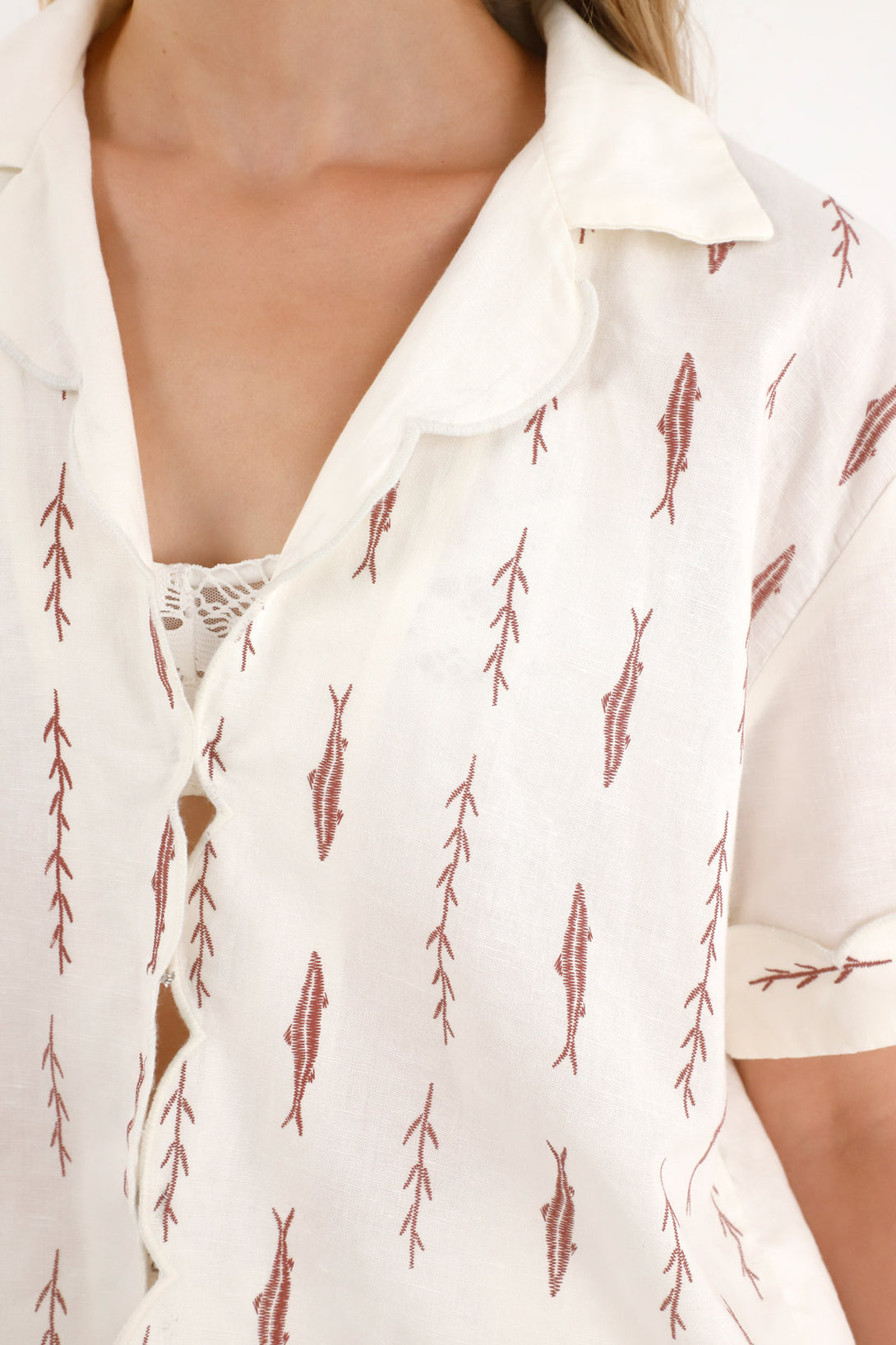 Camisa manga corta con estampado de peces para mujer