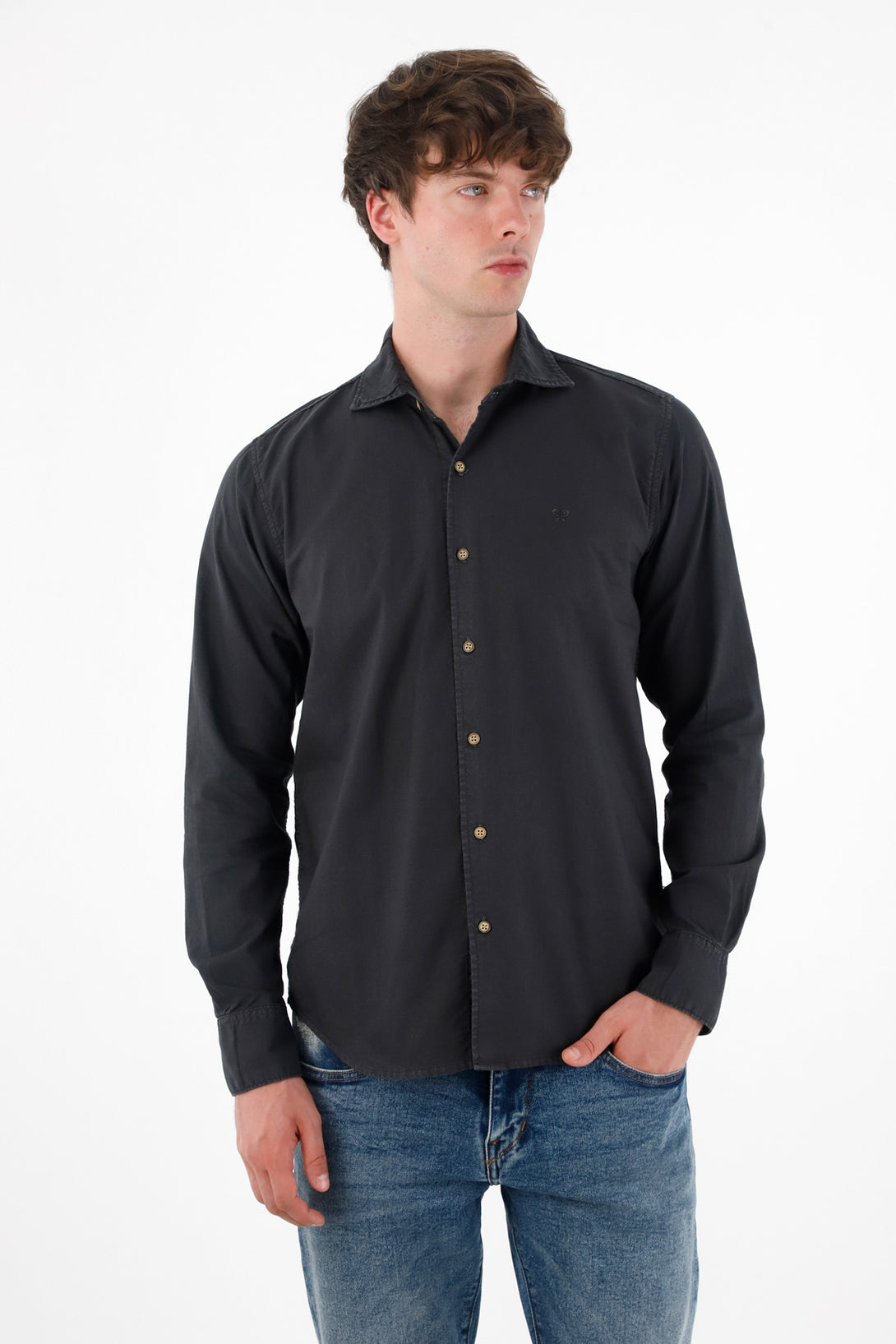 Camisa manga larga negra para hombre
