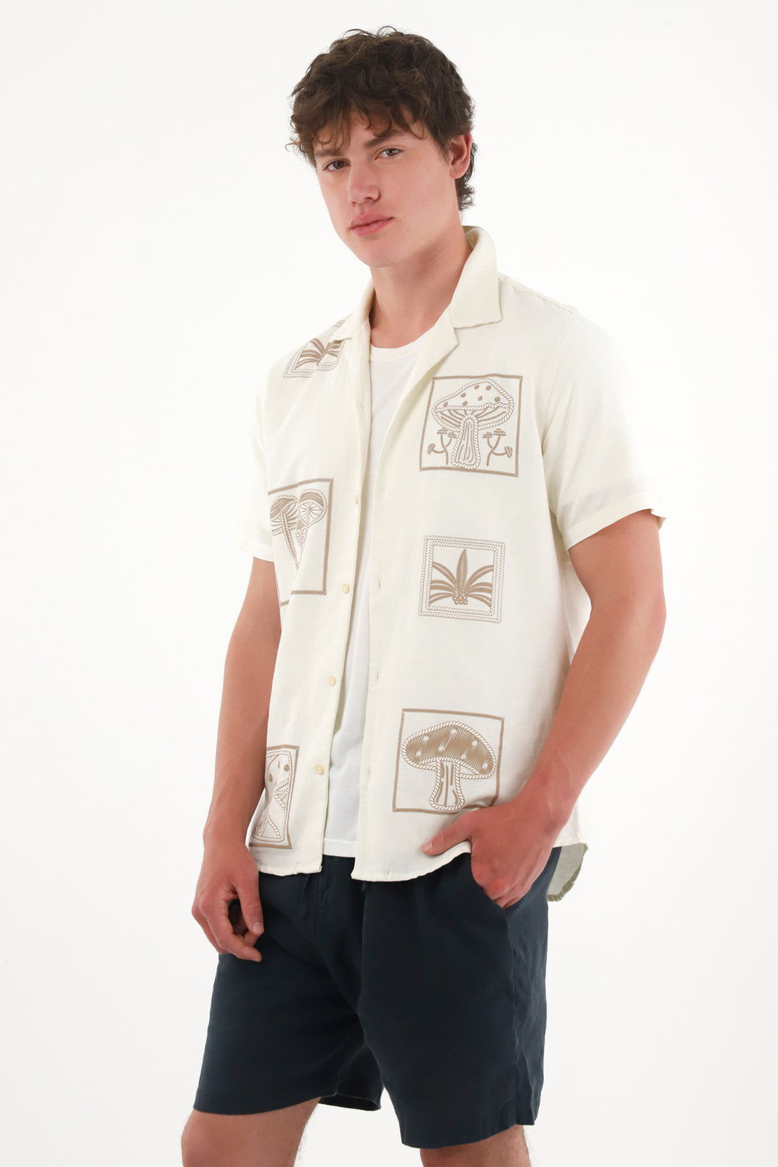 Camisa tipo bowling crudo para hombre