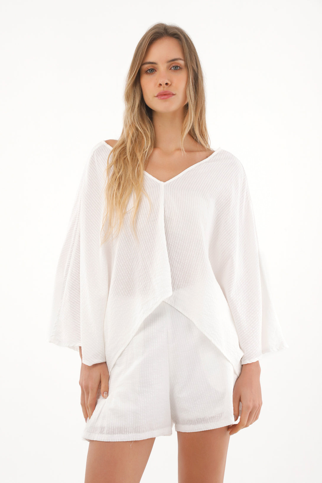 Camisa de tela con textura crudo para mujer