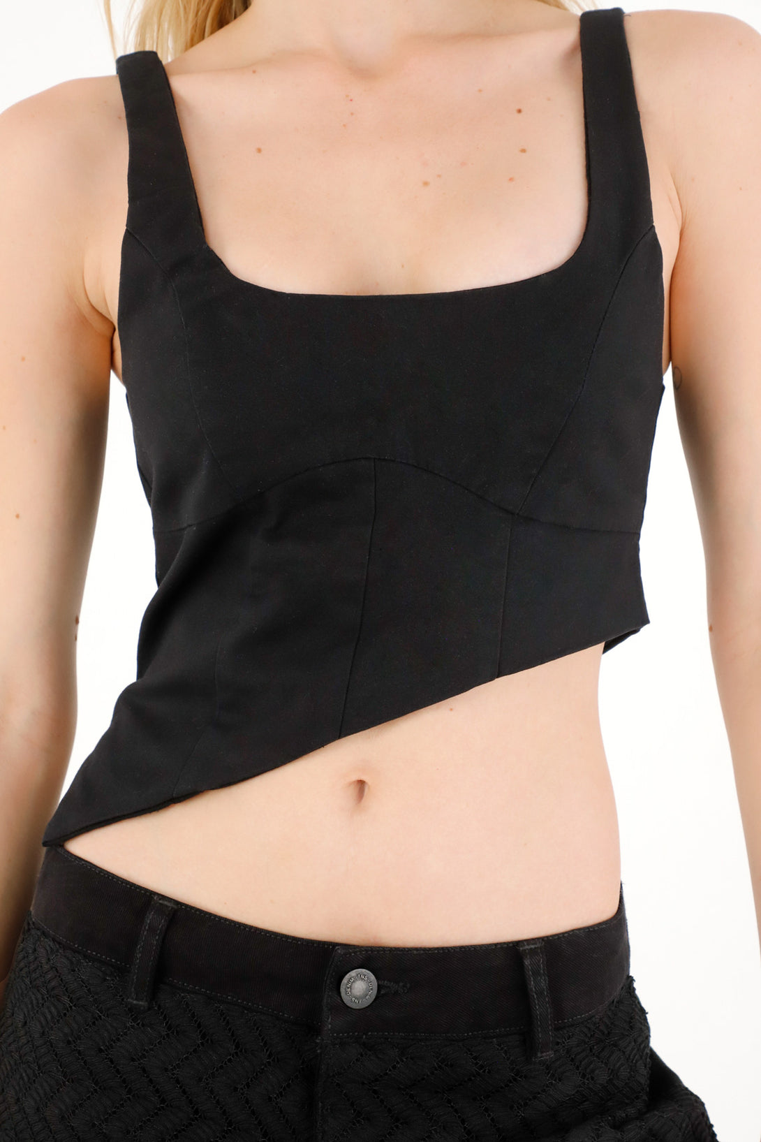 Camisa tipo crop negra para mujer