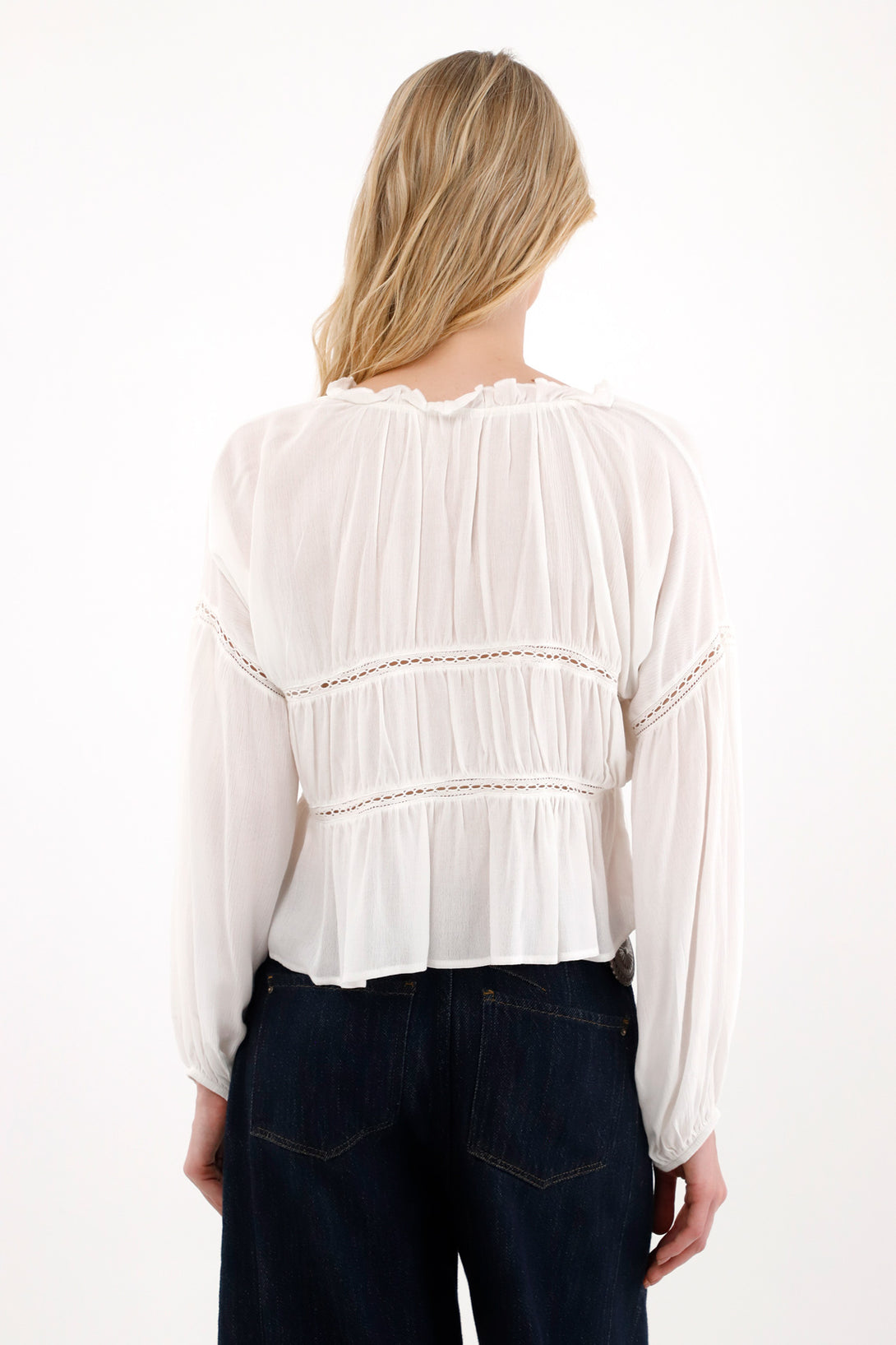 Camisa manga larga con detalles de bolillo crudo para mujer