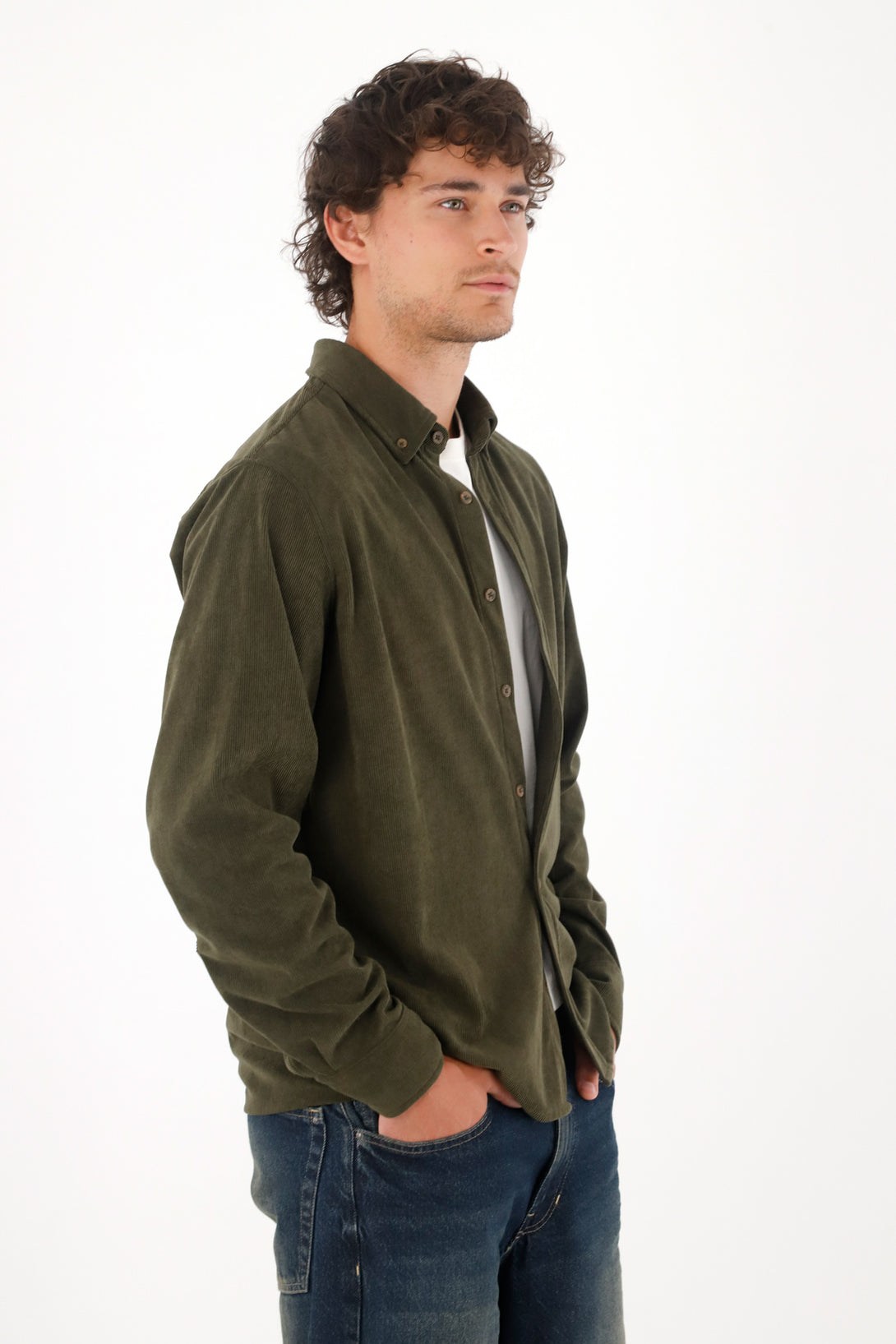 Camisa con textura tipo corduroy verde para hombre