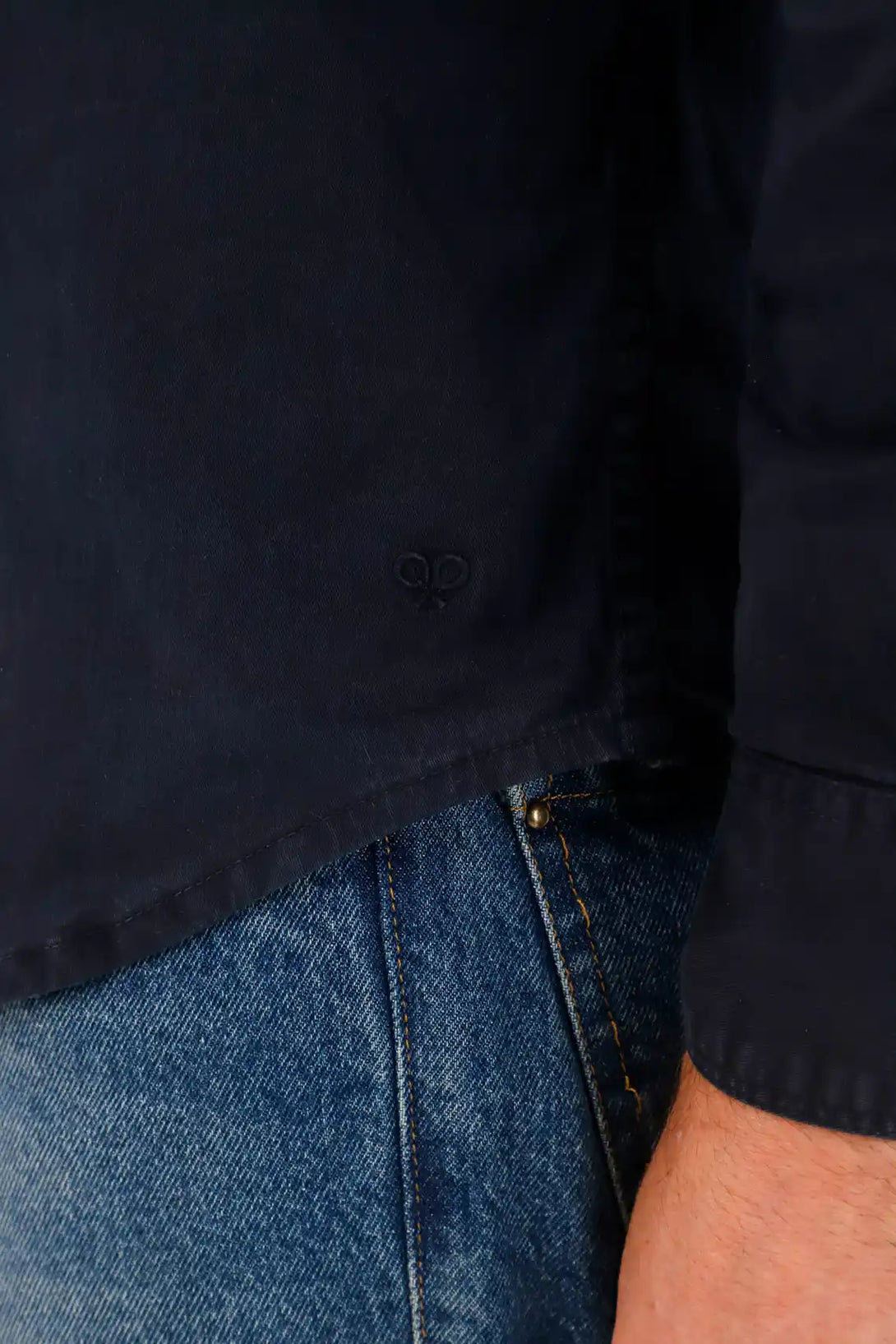 Camisa manga larga clásica azul para hombre