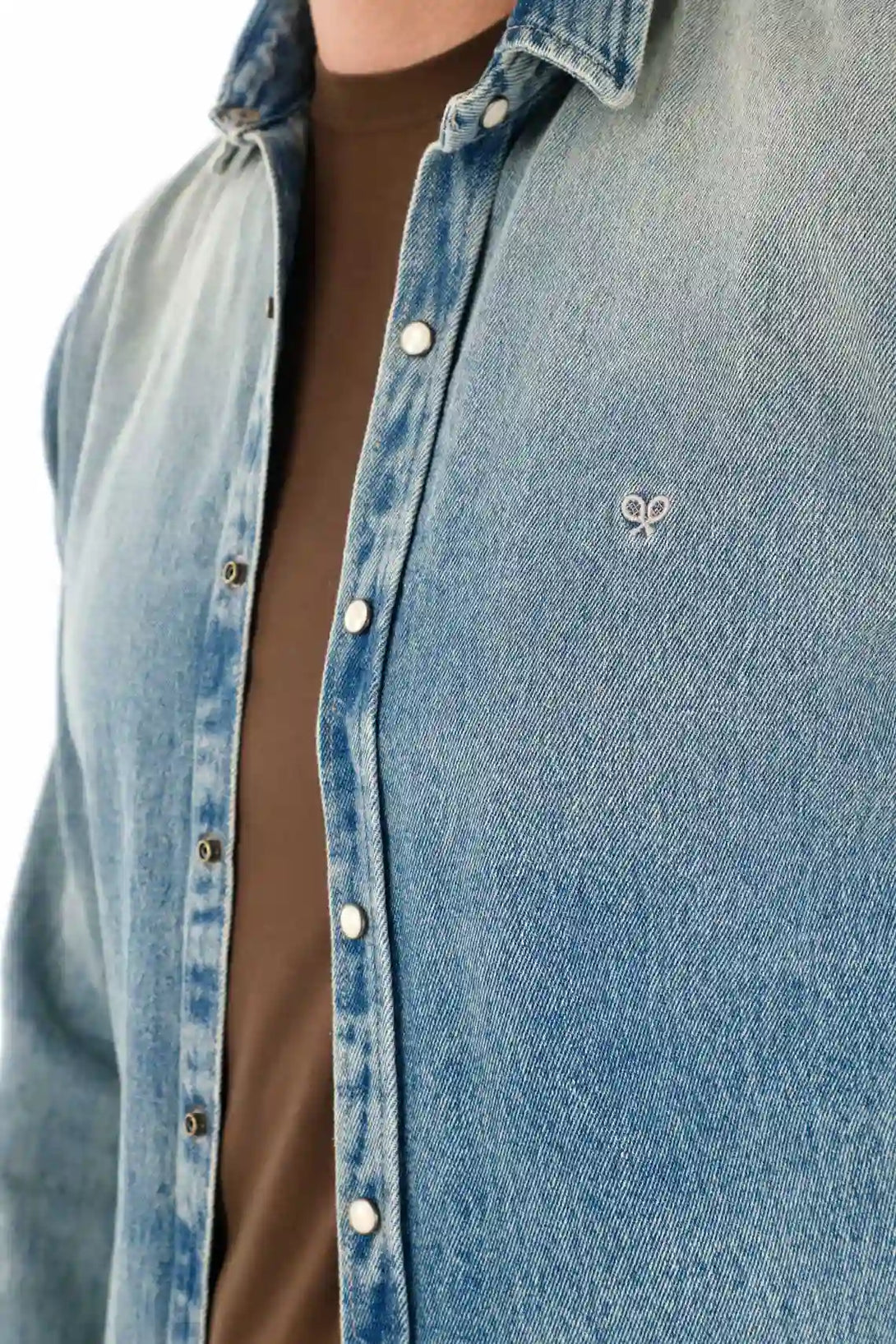 Camisa manga larga en denim azul para hombre