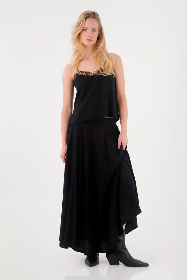 Camisa de tiras con encaje negra para mujer