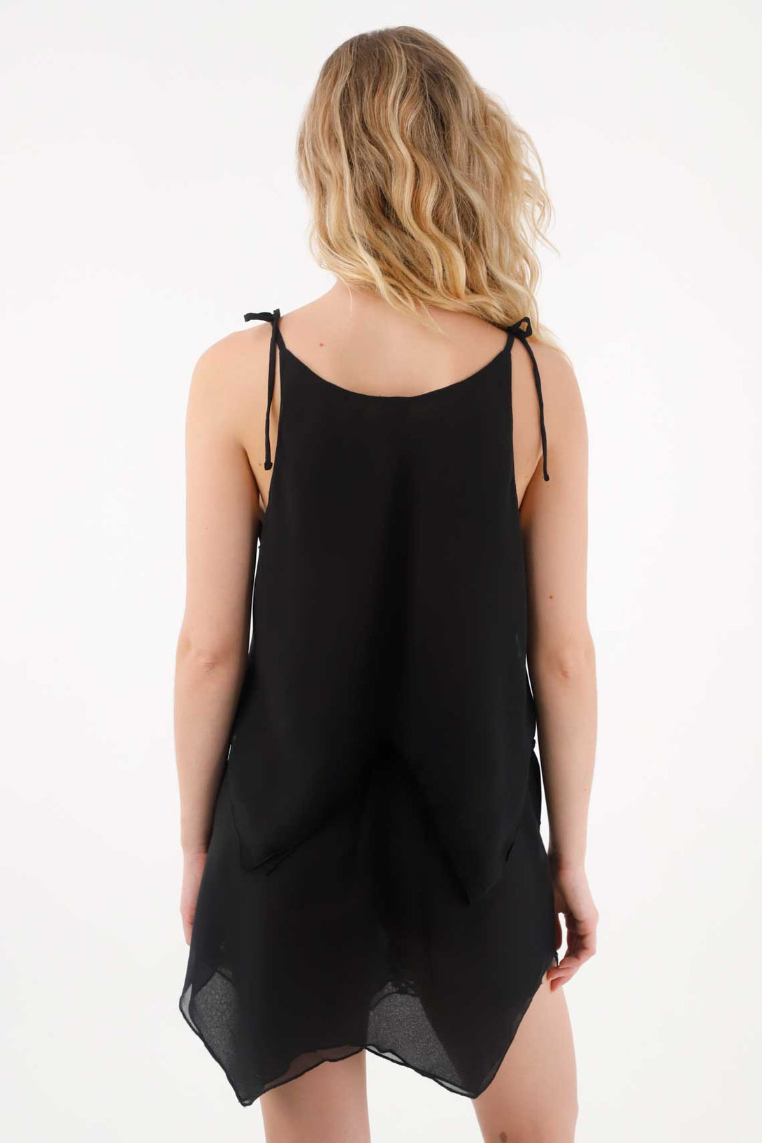 Camisa de tiras con detalles en lentejuelas negra para mujer