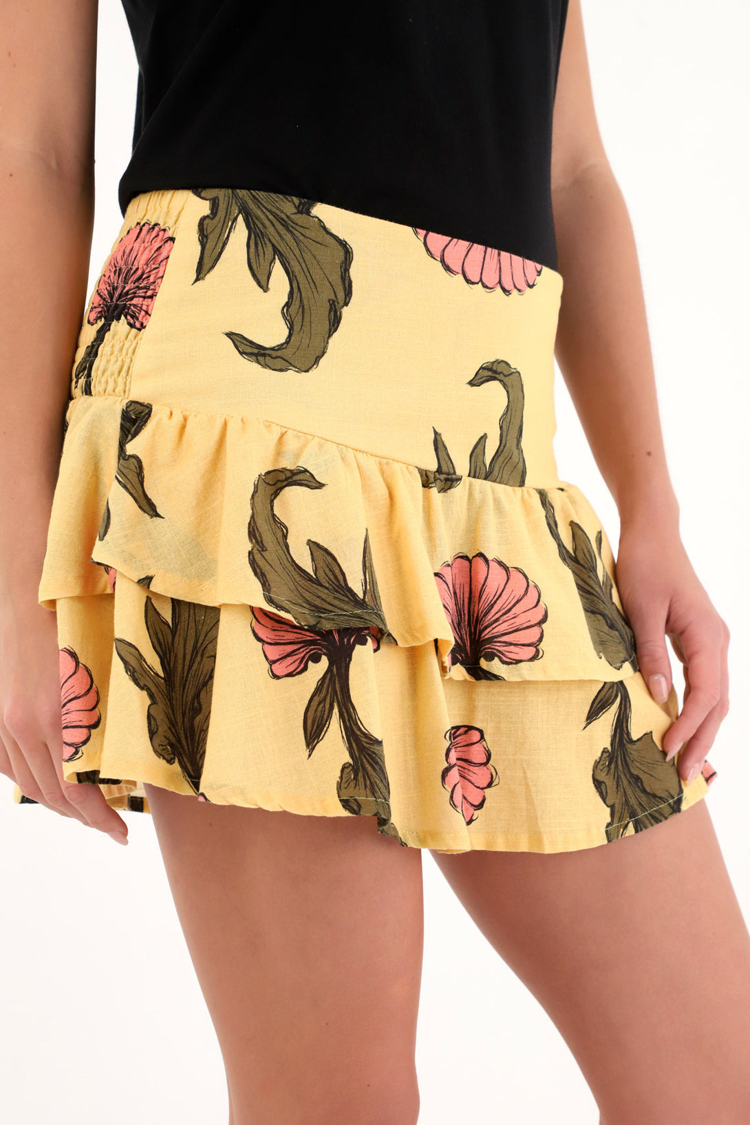 Falda corta con estampado de flores para mujer