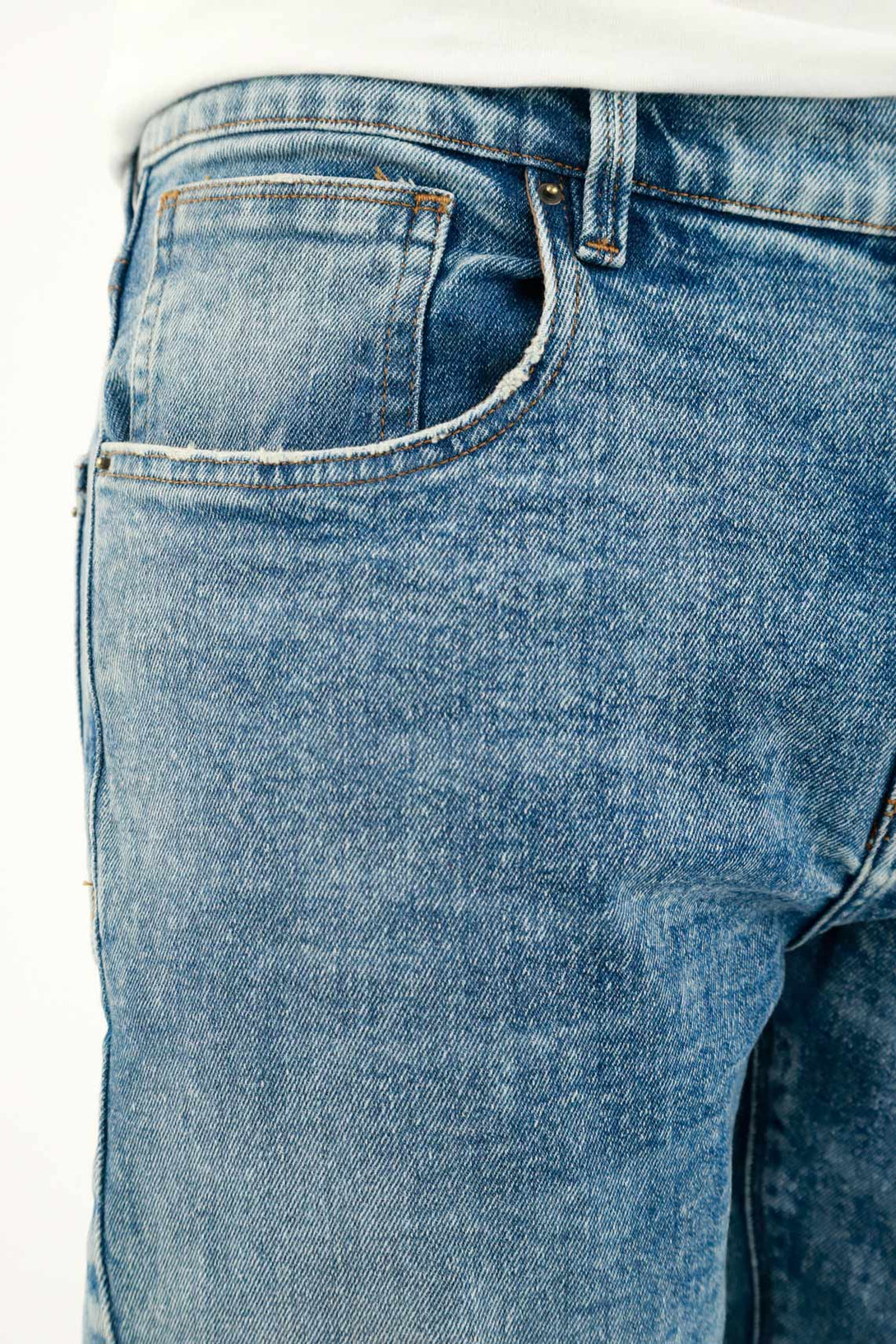 Men's Ripped Blue Jeans