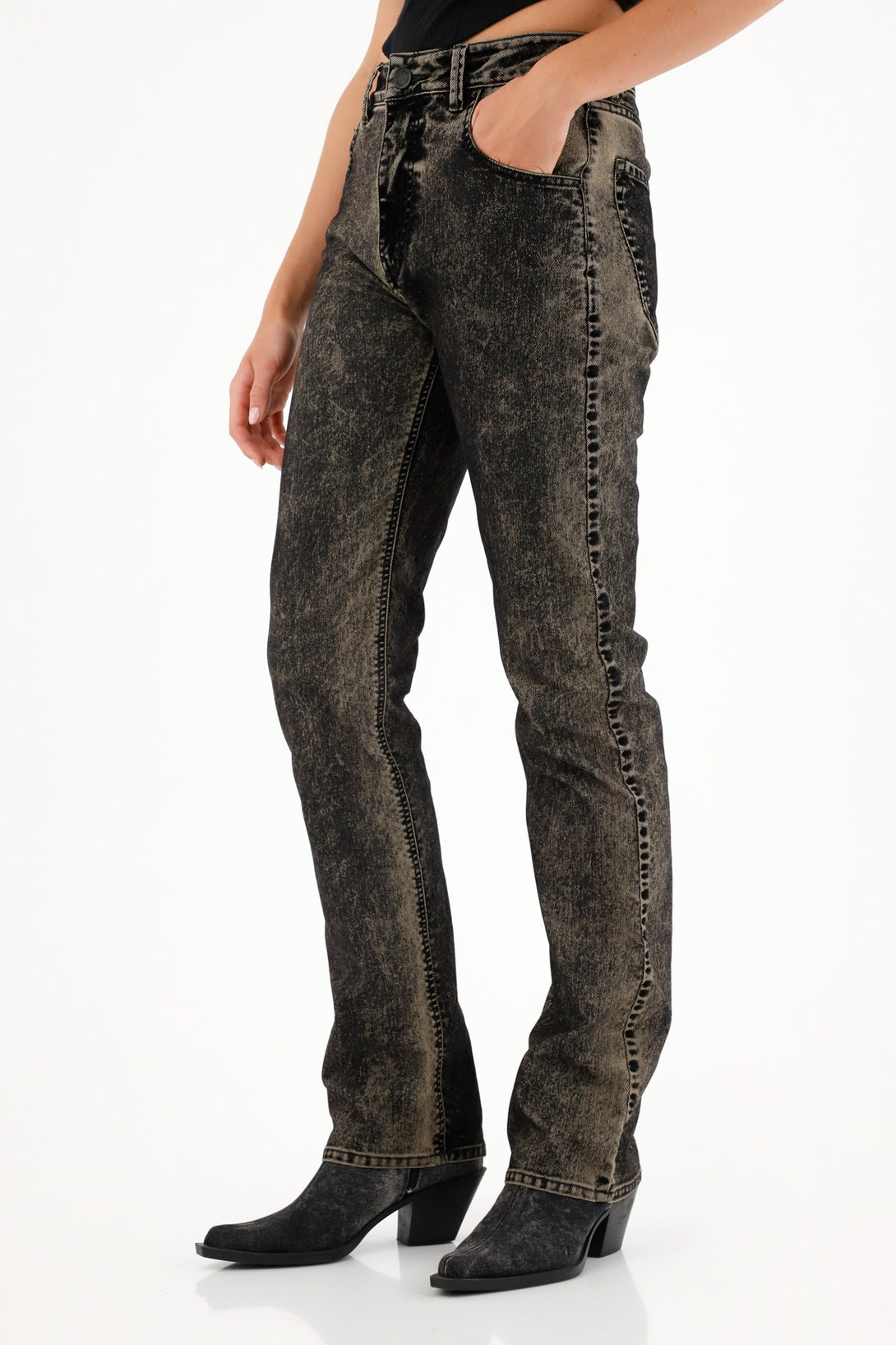 Jean negro bota recta para mujer