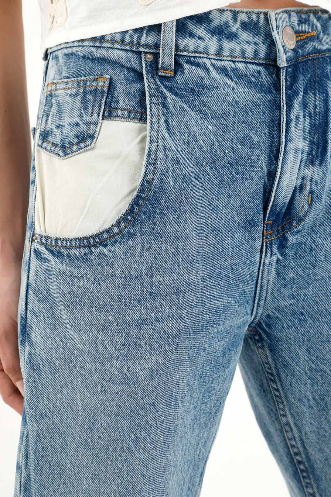 High-Waisted Straight Leg Jeans for Women in Blue