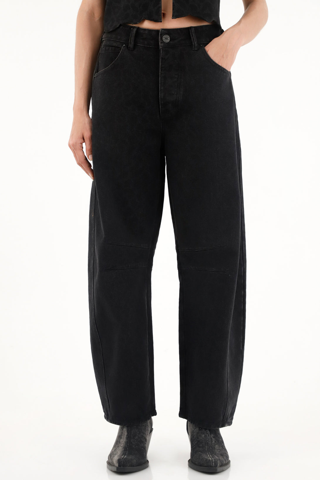 Women's Black Animal Print Horseshoe Jeans