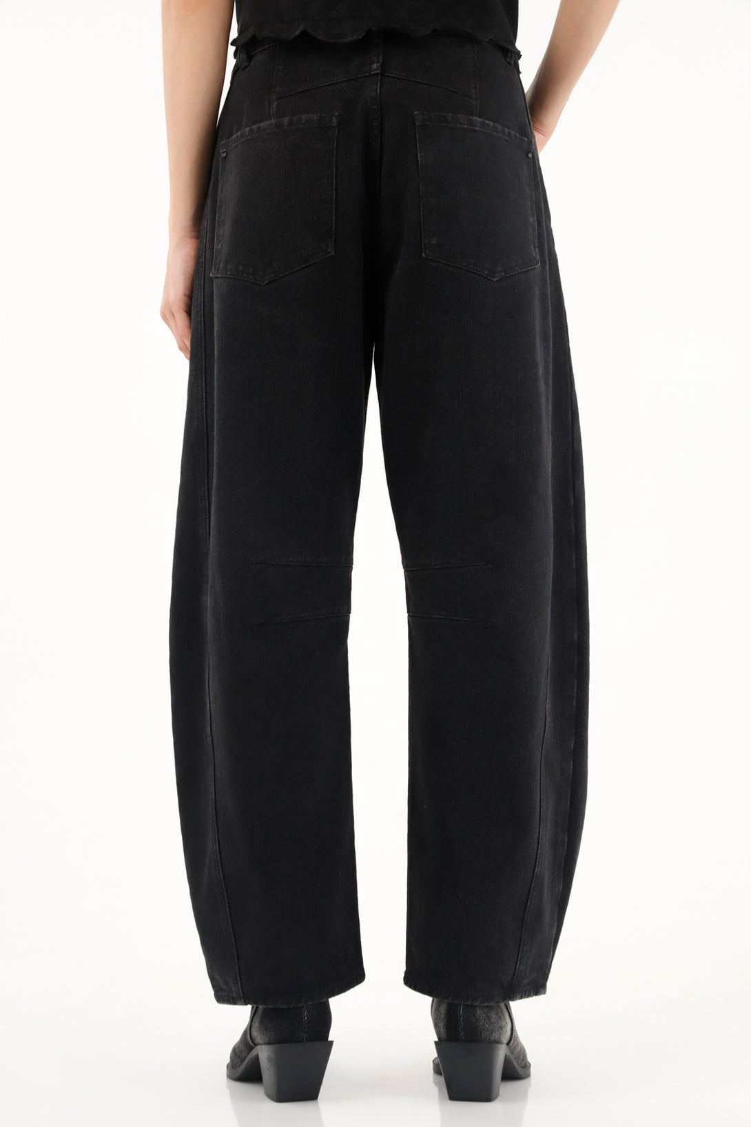 Women's Black Animal Print Horseshoe Jeans