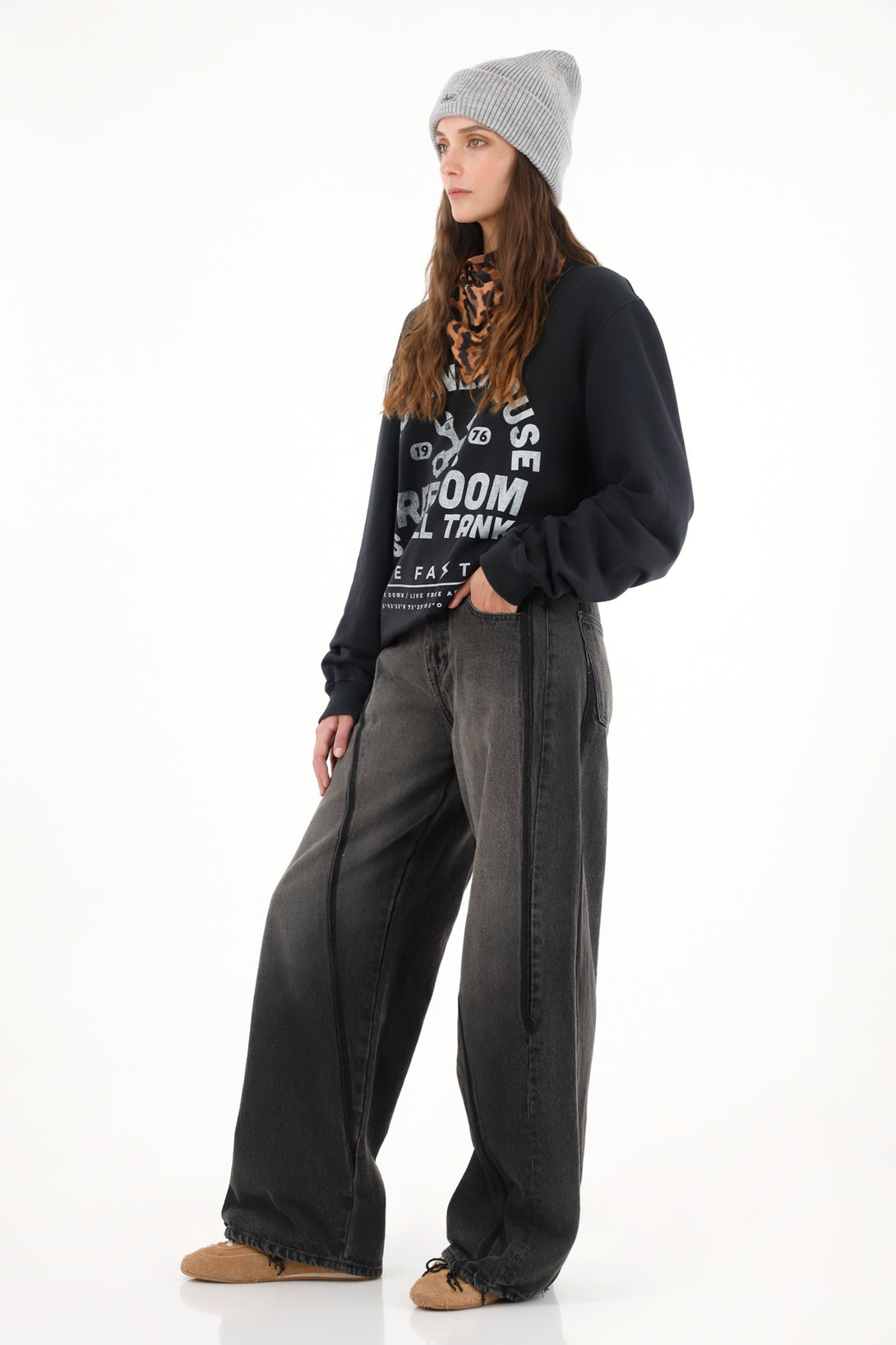 Women's Black Straight-Leg Jeans with Rips