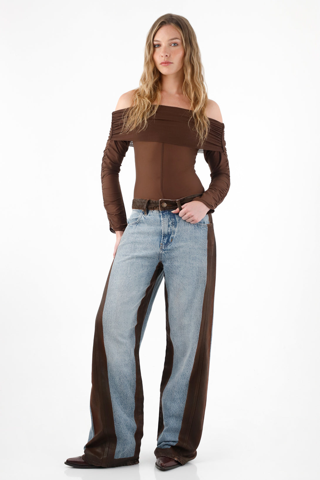 Jean Wide Leg con bloques en efecto cuero para mujer