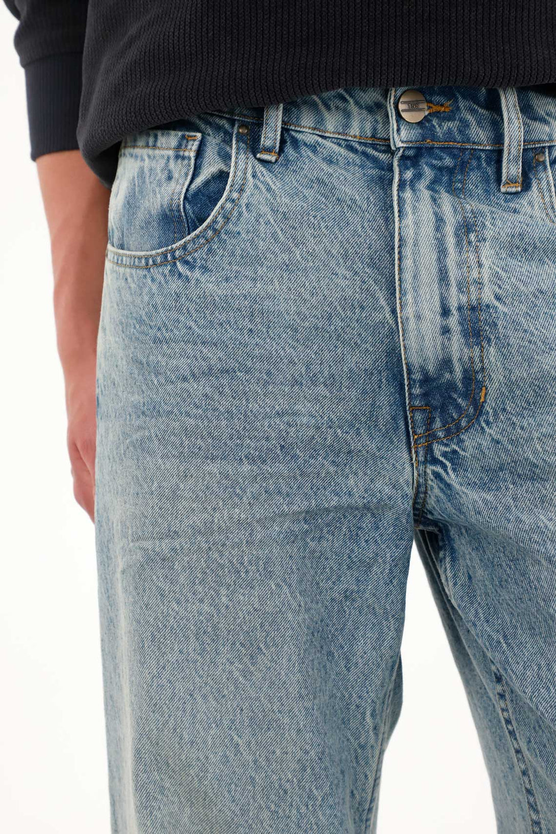 Jean Loose fit de silueta amplia azul medio para hombre