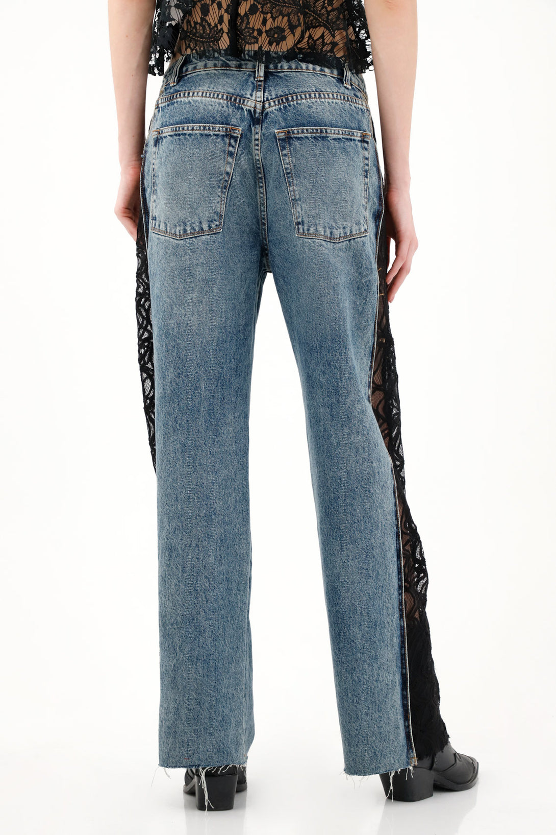 Jean Wide Leg con encaje en contraste para mujer