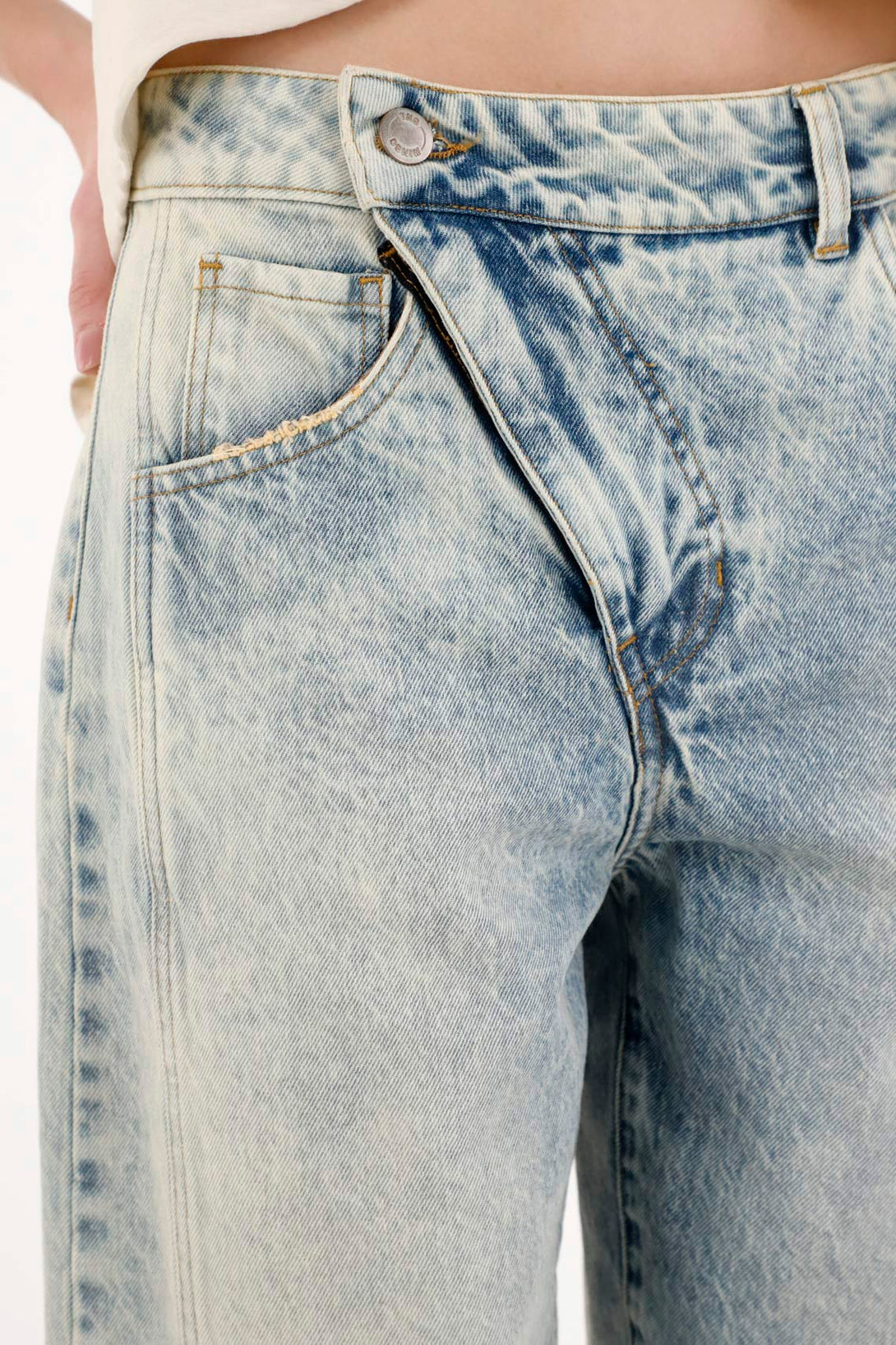 Women's Low-Rise Horseshoe Jean with Asymmetrical Hem in Blue