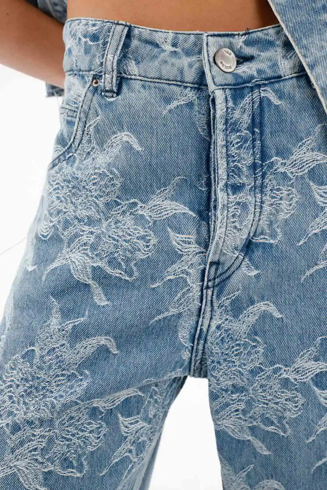Jean Recto con diseño de flores para mujer